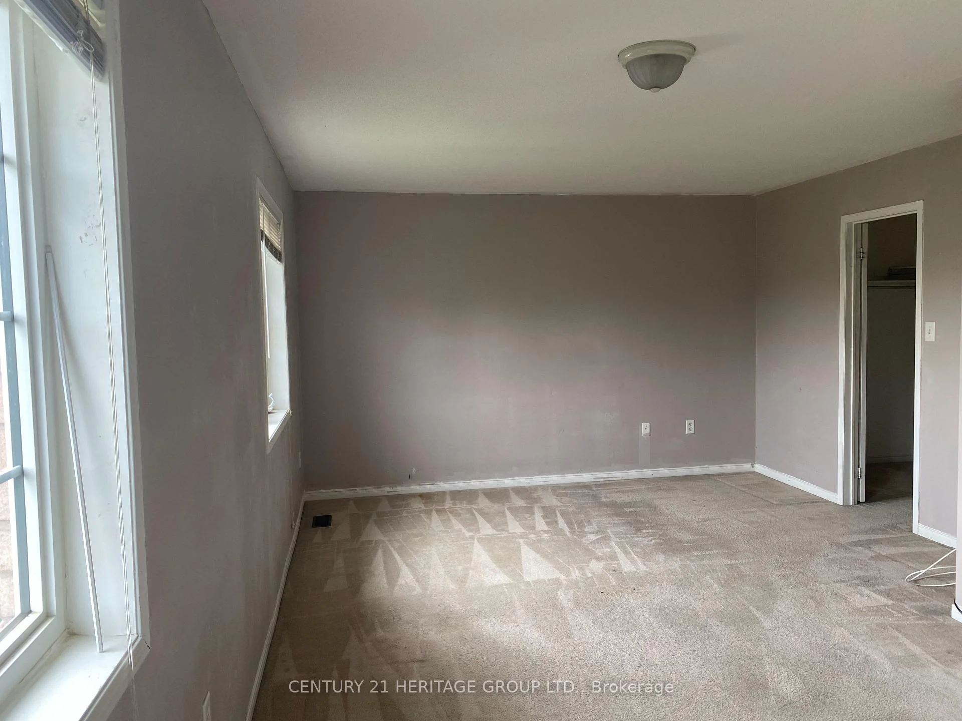 Photo 6 of 183 Knapton Drive, Newmarket, Woodland Hill — HOMEH