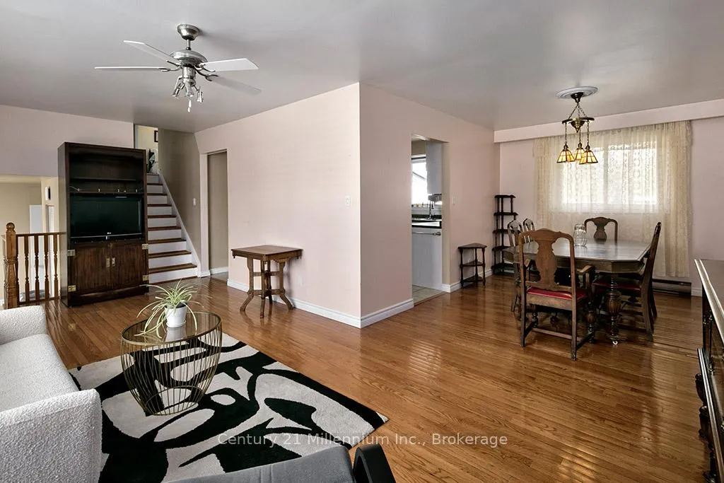 Photo 5 of 555 Spruce Street, Collingwood — HOMEH