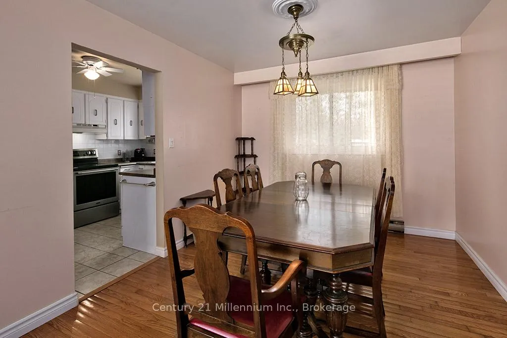Photo 6 of 555 Spruce Street, Collingwood — HOMEH