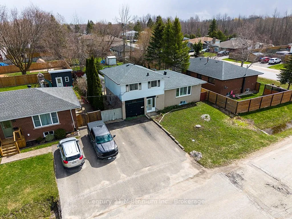 Photo 31 of 555 Spruce Street, Collingwood — HOMEH