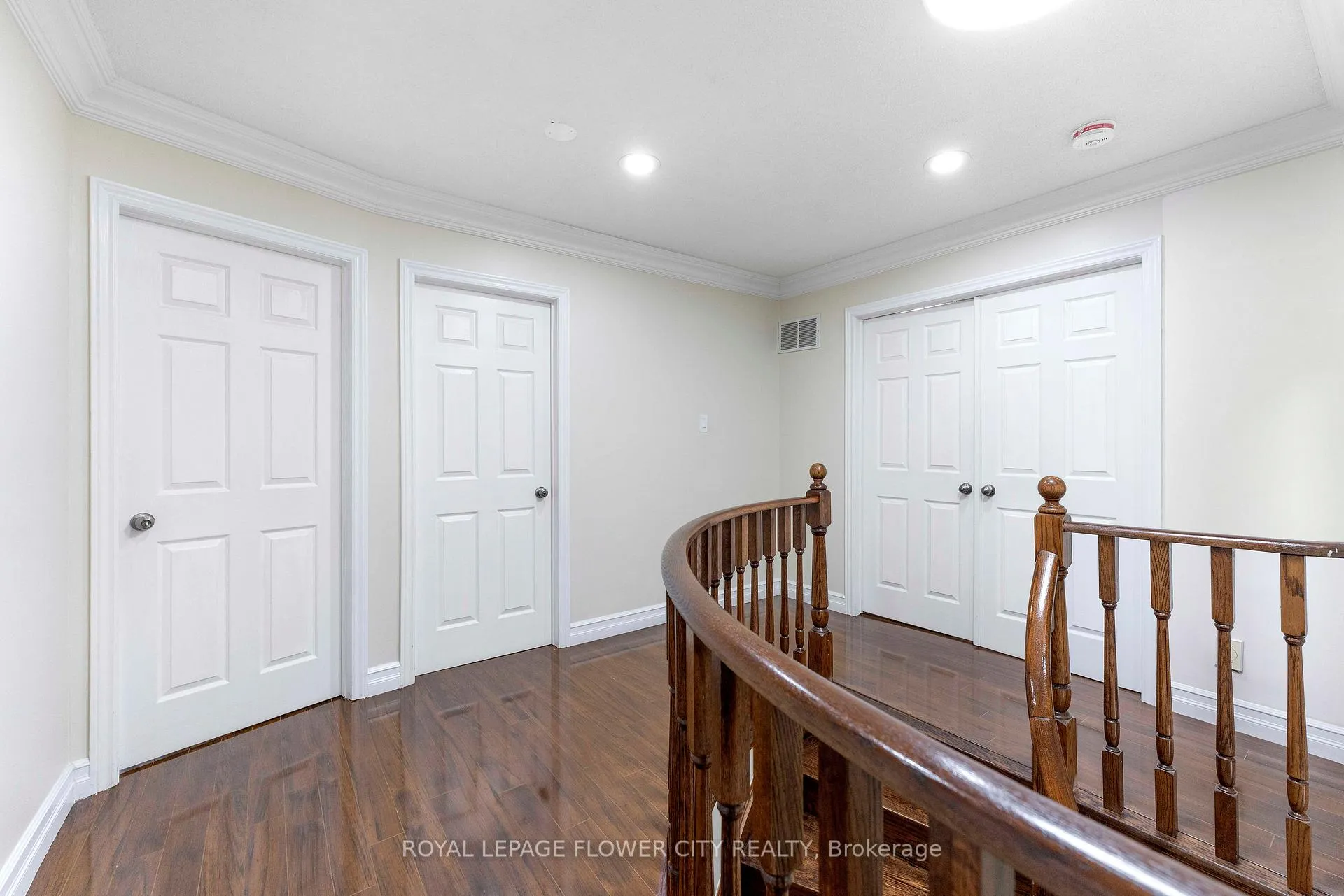 Photo 16 of 124 Candy Crescent, Brampton, Northwood Park — HOMEH