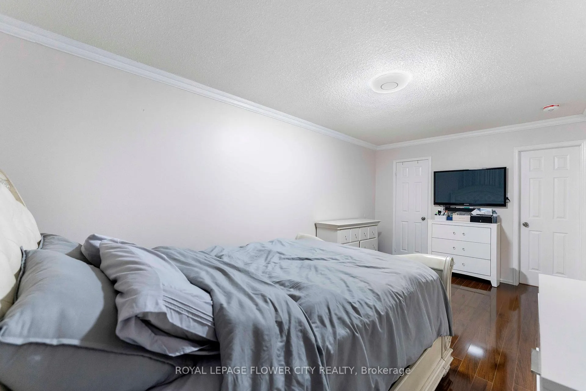 Photo 20 of 124 Candy Crescent, Brampton, Northwood Park — HOMEH