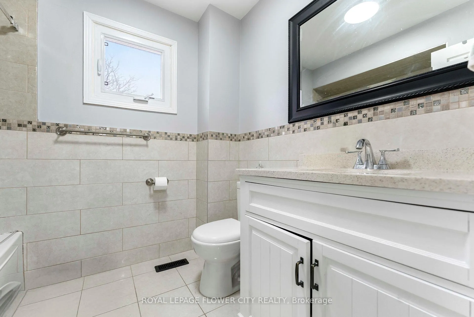 Photo 28 of 124 Candy Crescent, Brampton, Northwood Park — HOMEH