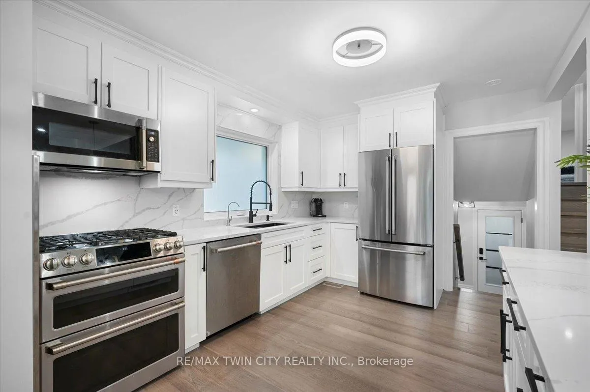 Photo 8 of 162 Greenbrook Drive, Kitchener, Meinzinger — HOMEH