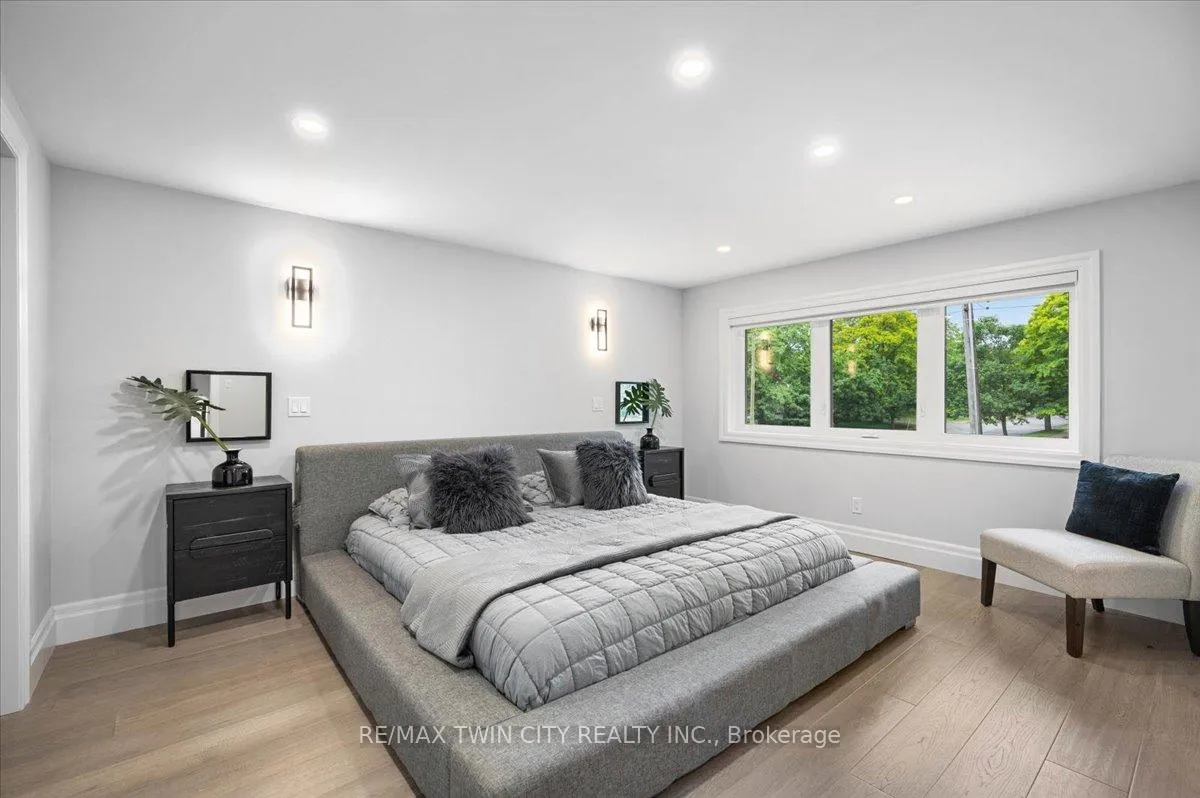Photo 18 of 162 Greenbrook Drive, Kitchener, Meinzinger — HOMEH