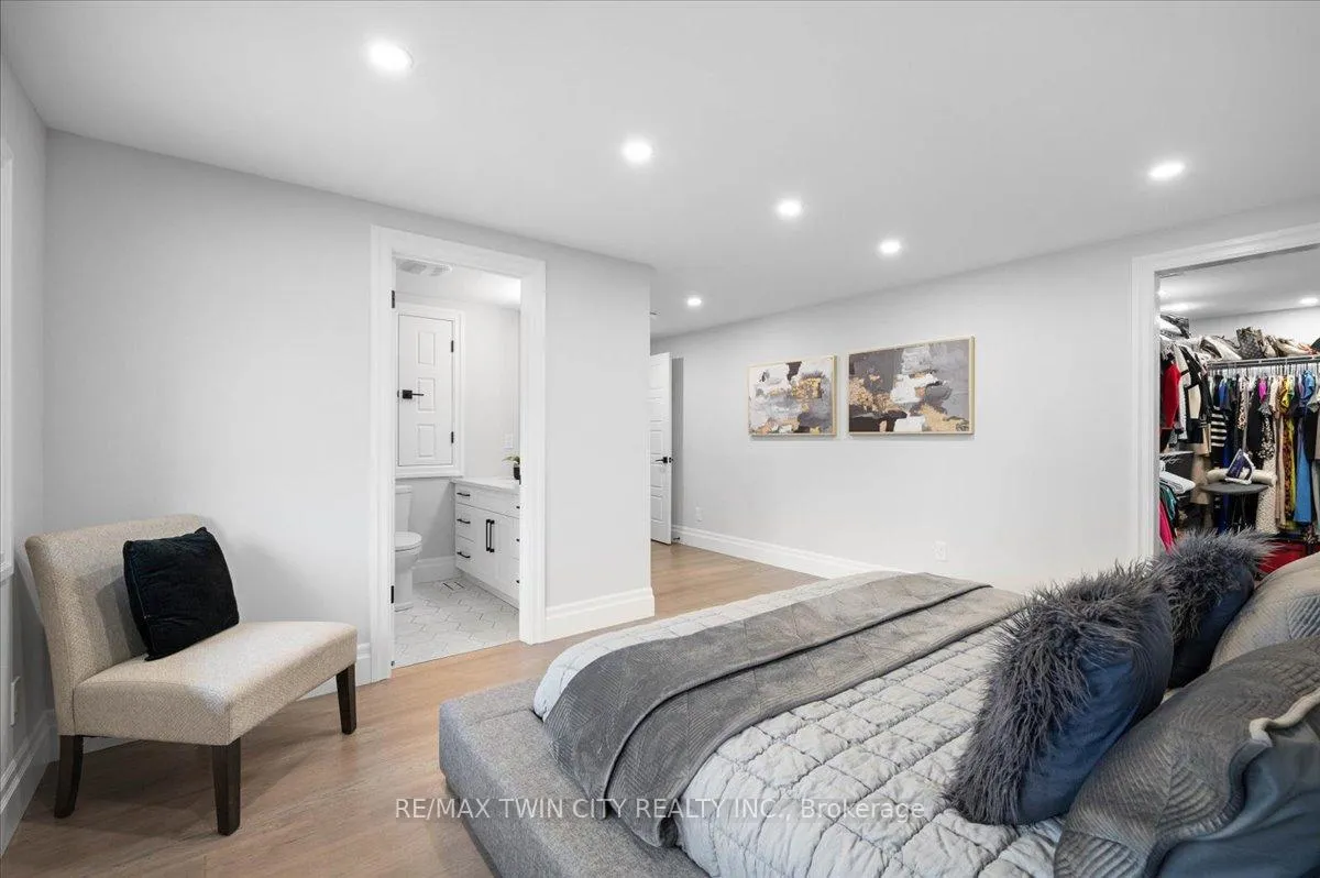 Photo 19 of 162 Greenbrook Drive, Kitchener, Meinzinger — HOMEH