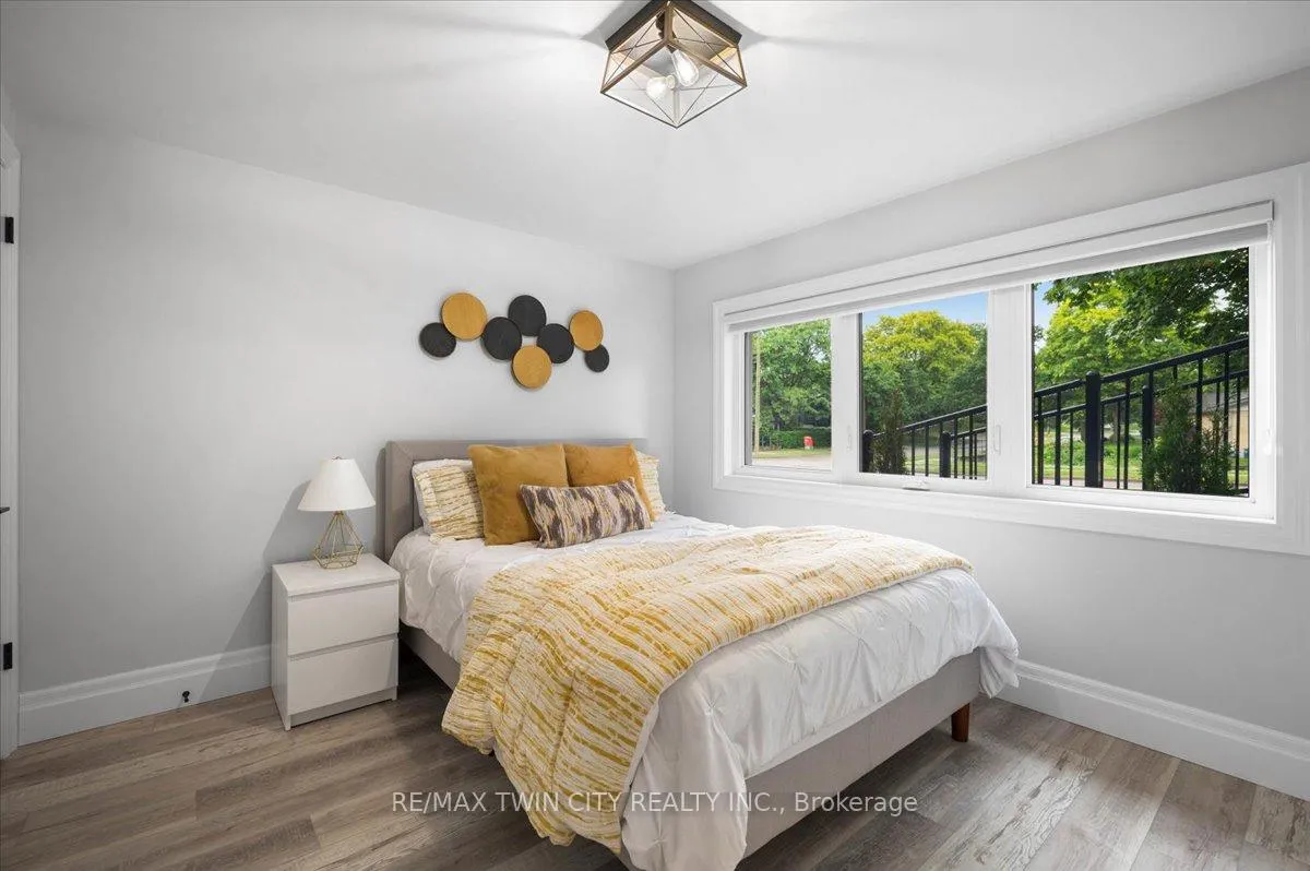 Photo 25 of 162 Greenbrook Drive, Kitchener, Meinzinger — HOMEH