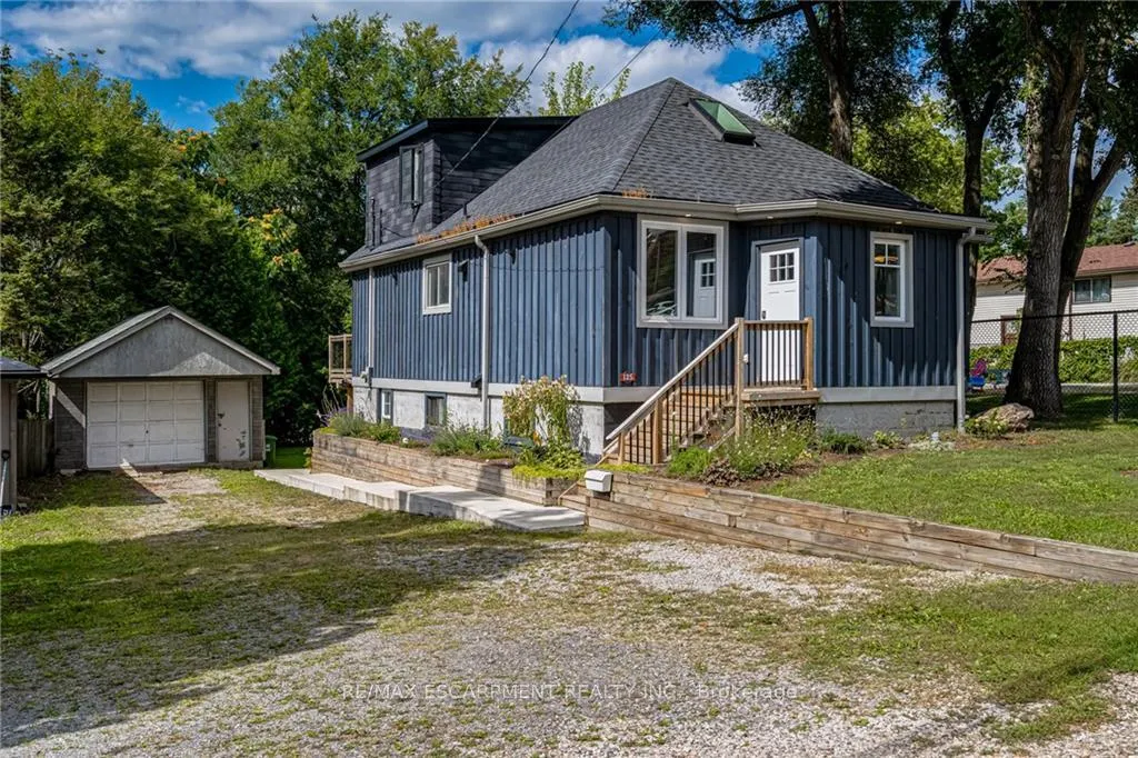 Photo 2 of 125 Breadalbane Street, Hamilton, Strathcona — HOMEH