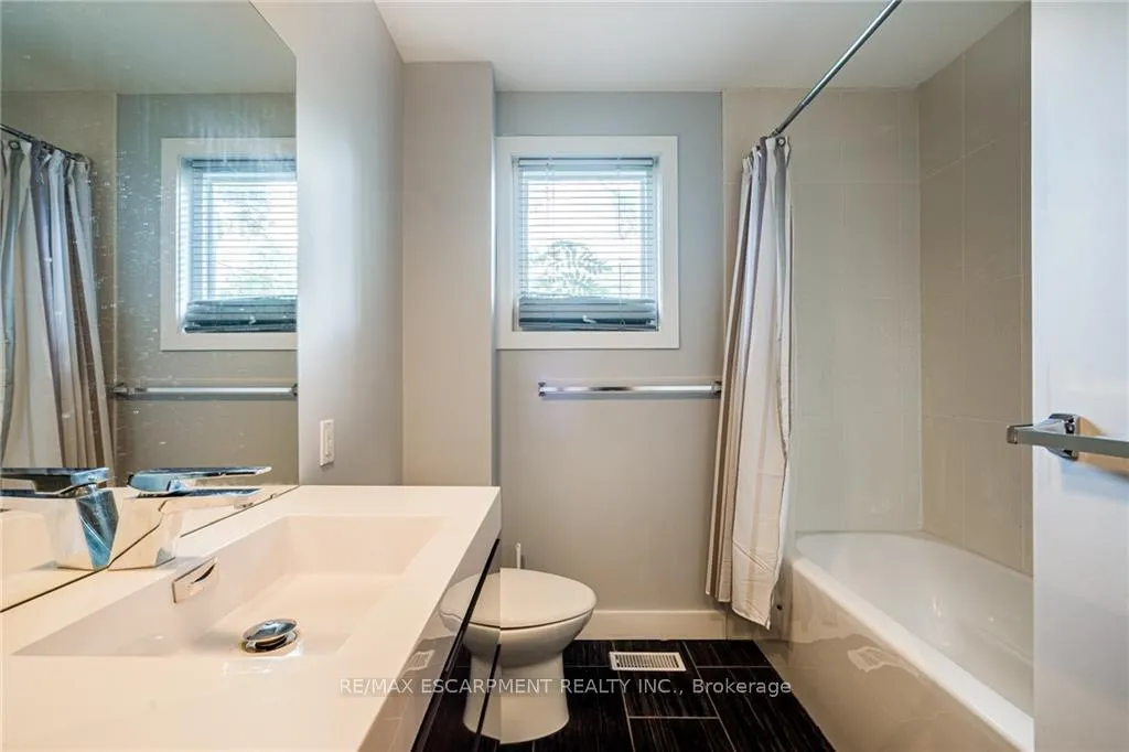 Photo 18 of 125 Breadalbane Street, Hamilton, Strathcona — HOMEH