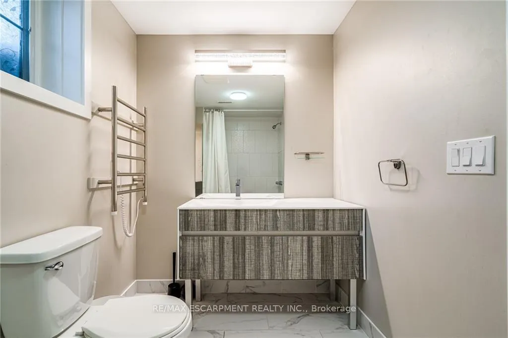 Photo 34 of 125 Breadalbane Street, Hamilton, Strathcona — HOMEH