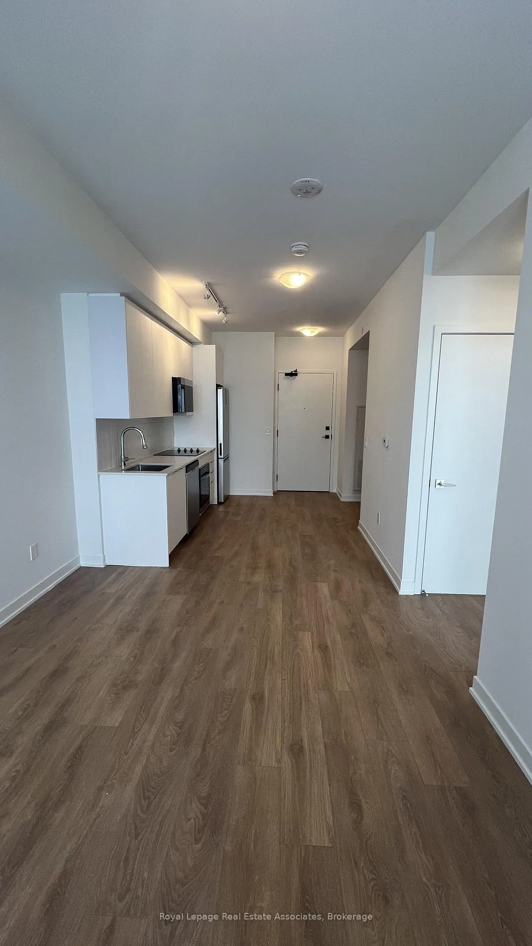 Photo 8 of Unit 521, 498 Caldari Road, Vaughan, Concord — HOMEH