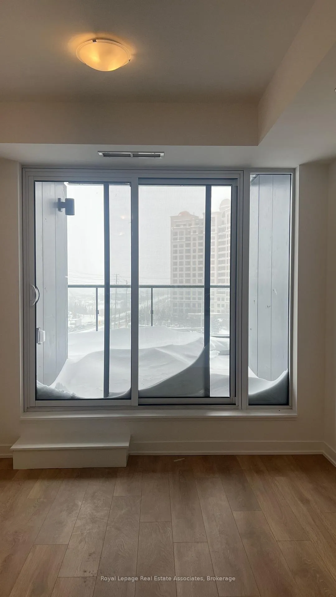 Photo 9 of Unit 521, 498 Caldari Road, Vaughan, Concord — HOMEH