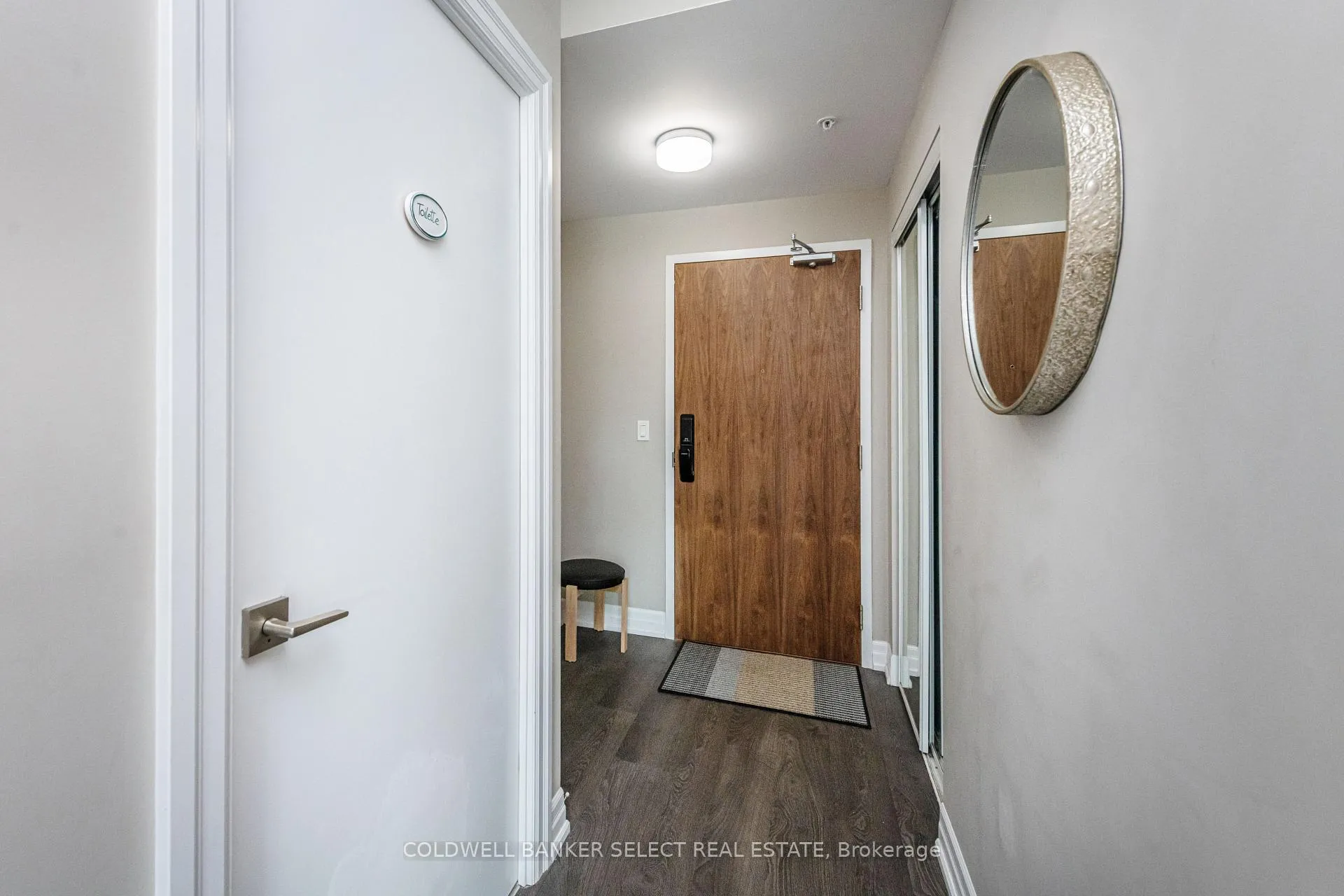 Photo 4 of Unit 403, 50 Ann Street, Caledon, Bolton West — HOMEH
