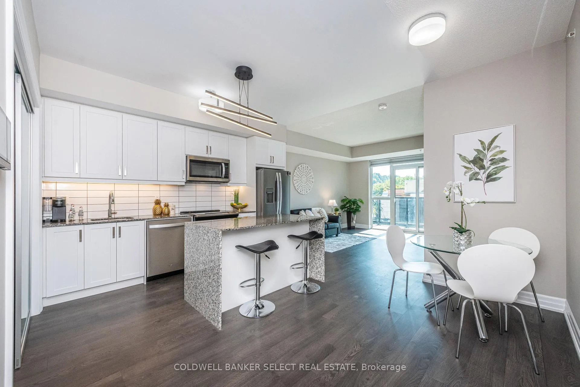 Photo 5 of Unit 403, 50 Ann Street, Caledon, Bolton West — HOMEH