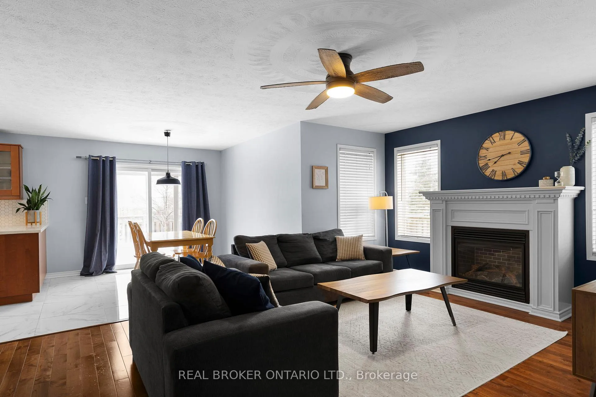 Photo 4 of 27 Vanessa Drive, Orillia — HOMEH