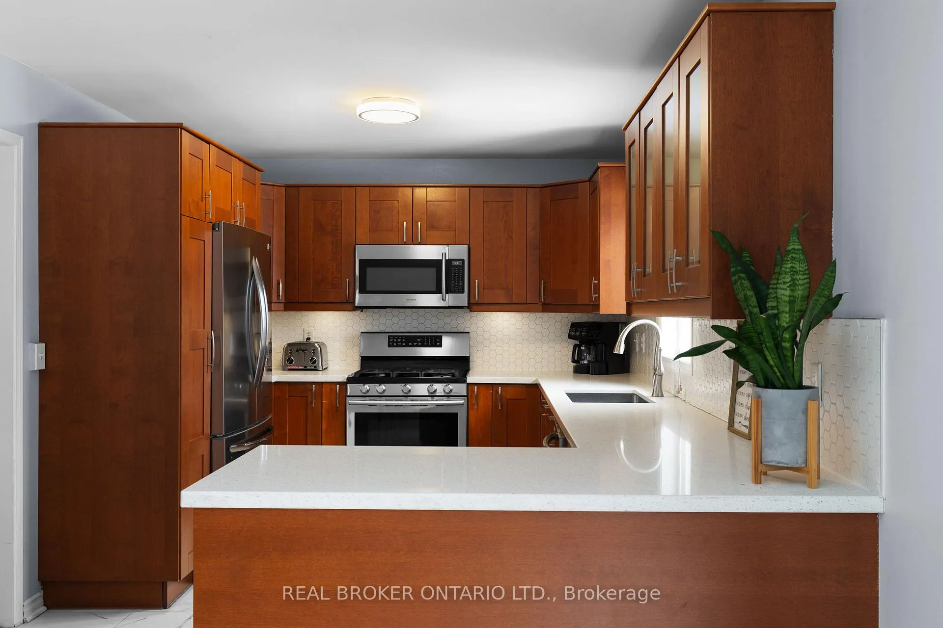 Photo 10 of 27 Vanessa Drive, Orillia — HOMEH