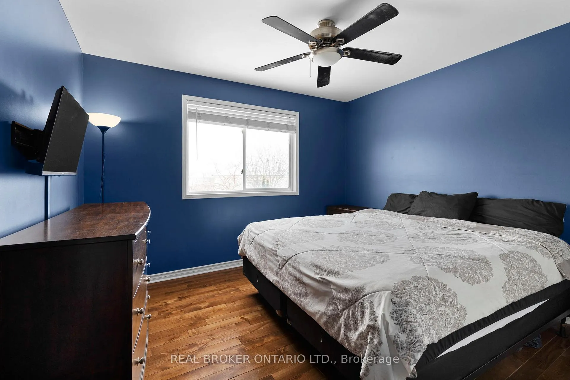 Photo 22 of 27 Vanessa Drive, Orillia — HOMEH