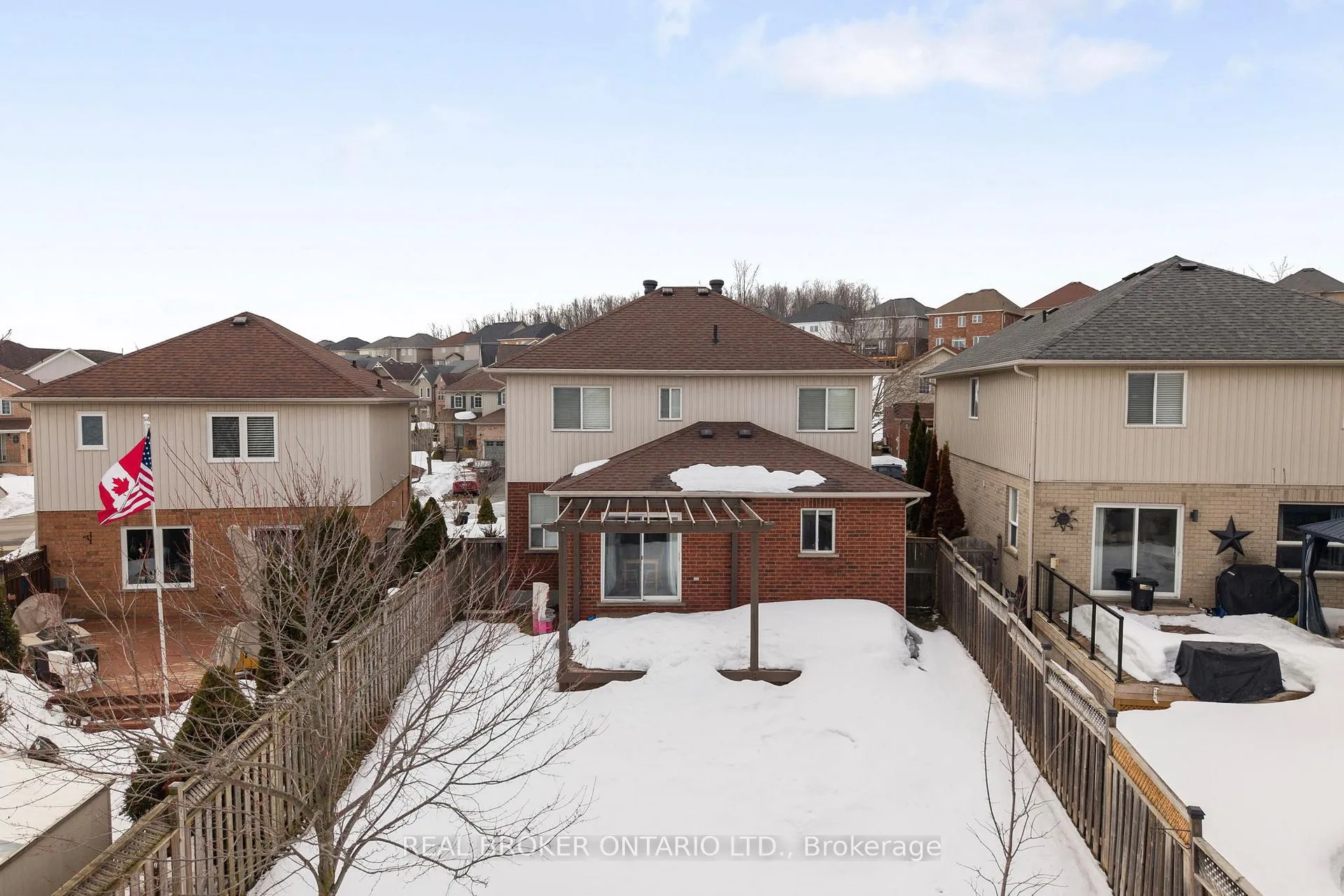 Photo 32 of 27 Vanessa Drive, Orillia — HOMEH