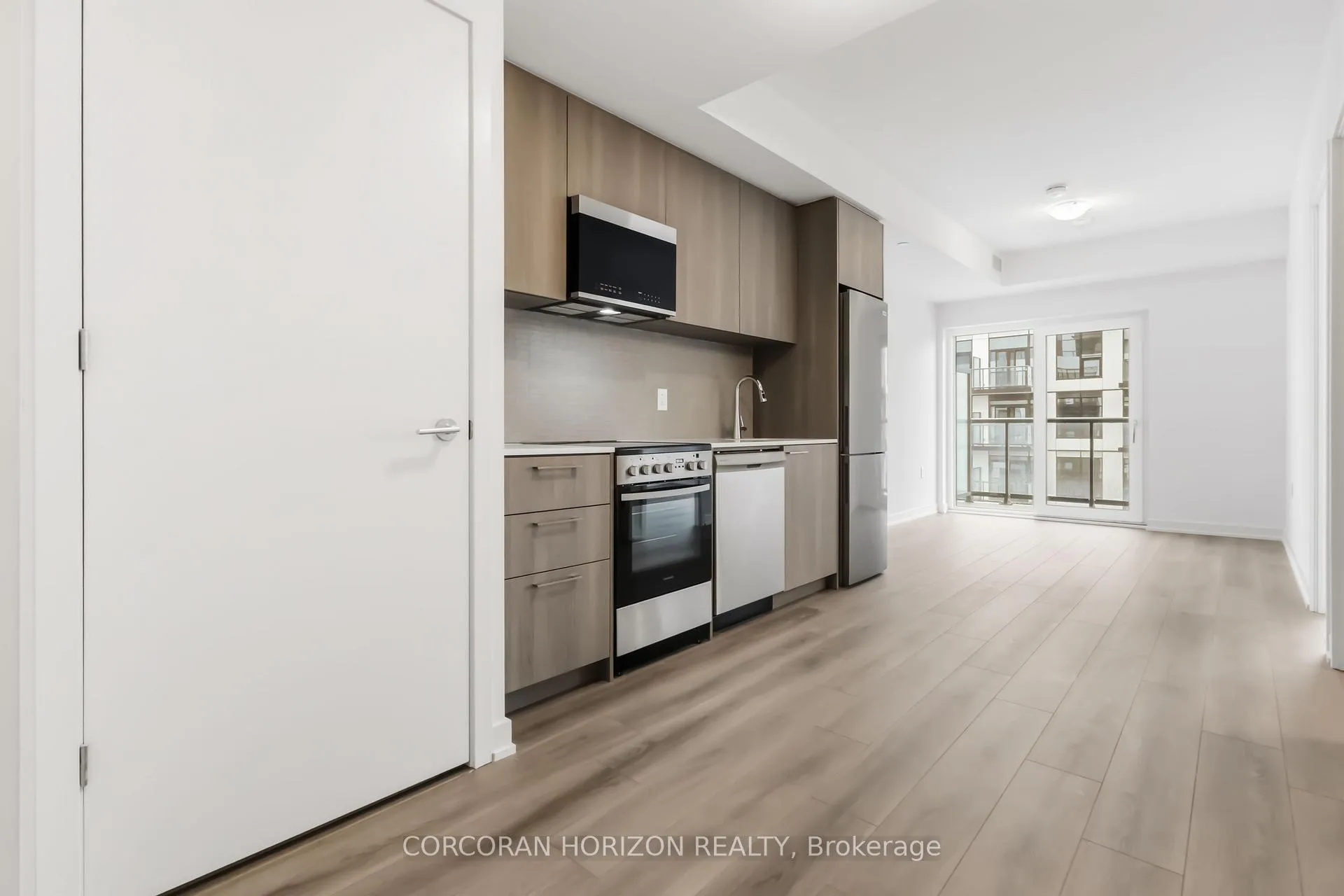Photo 5 of Unit 716, 7439 Kingston Road, Scarborough, Rouge — HOMEH
