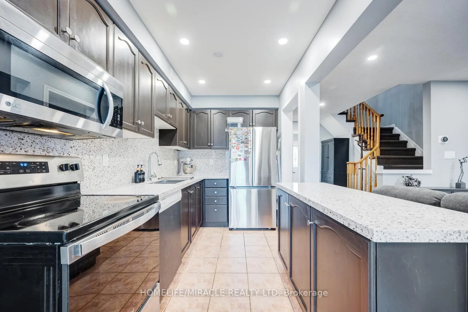 Photo 13 of 25 Tinsmith Street, Brampton, Northwest Sandalwood Parkway — HOMEH