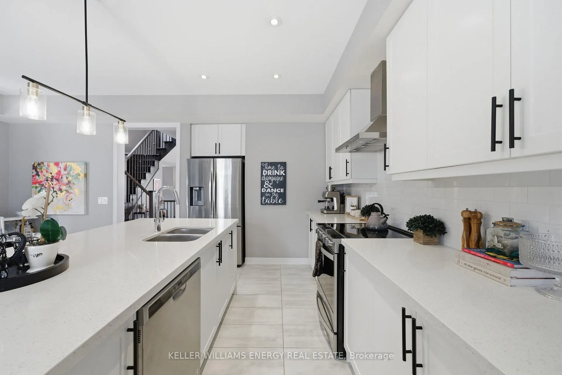 Photo 9 of 95 Dorian Drive, Whitby, Rural Whitby — HOMEH