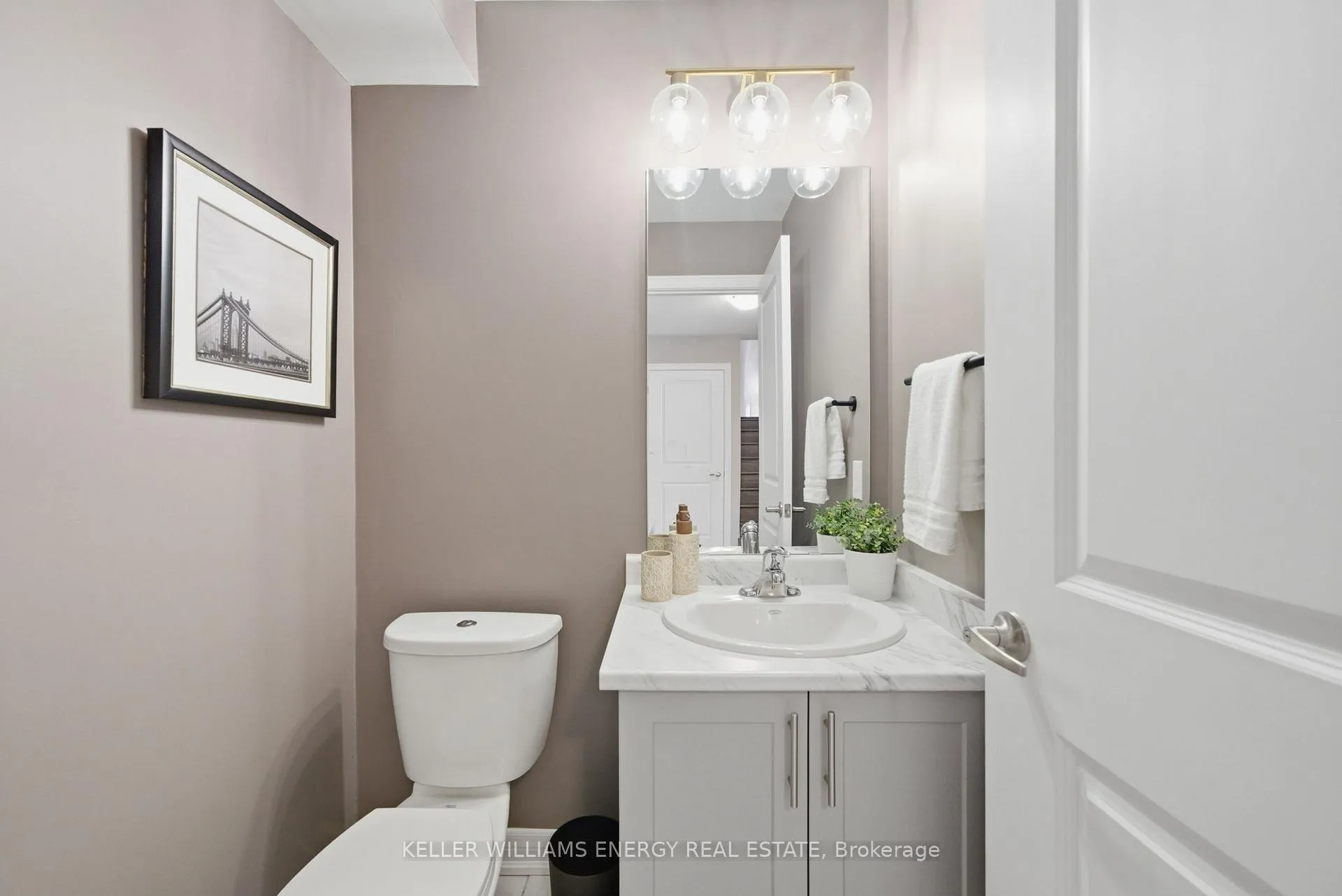 Photo 40 of 95 Dorian Drive, Whitby, Rural Whitby — HOMEH
