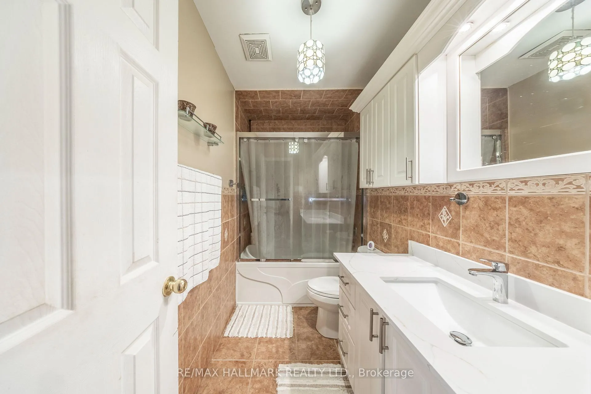 Photo 4 of Unit Room 1, 46 Mcclure Crescent, Scarborough, Malvern — HOMEH