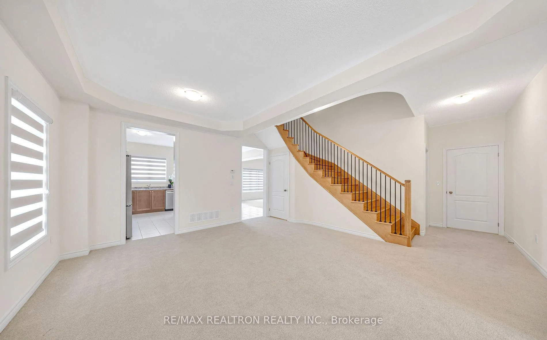 Photo 7 of 126 North Garden Boulevard, Scugog, Port Perry — HOMEH