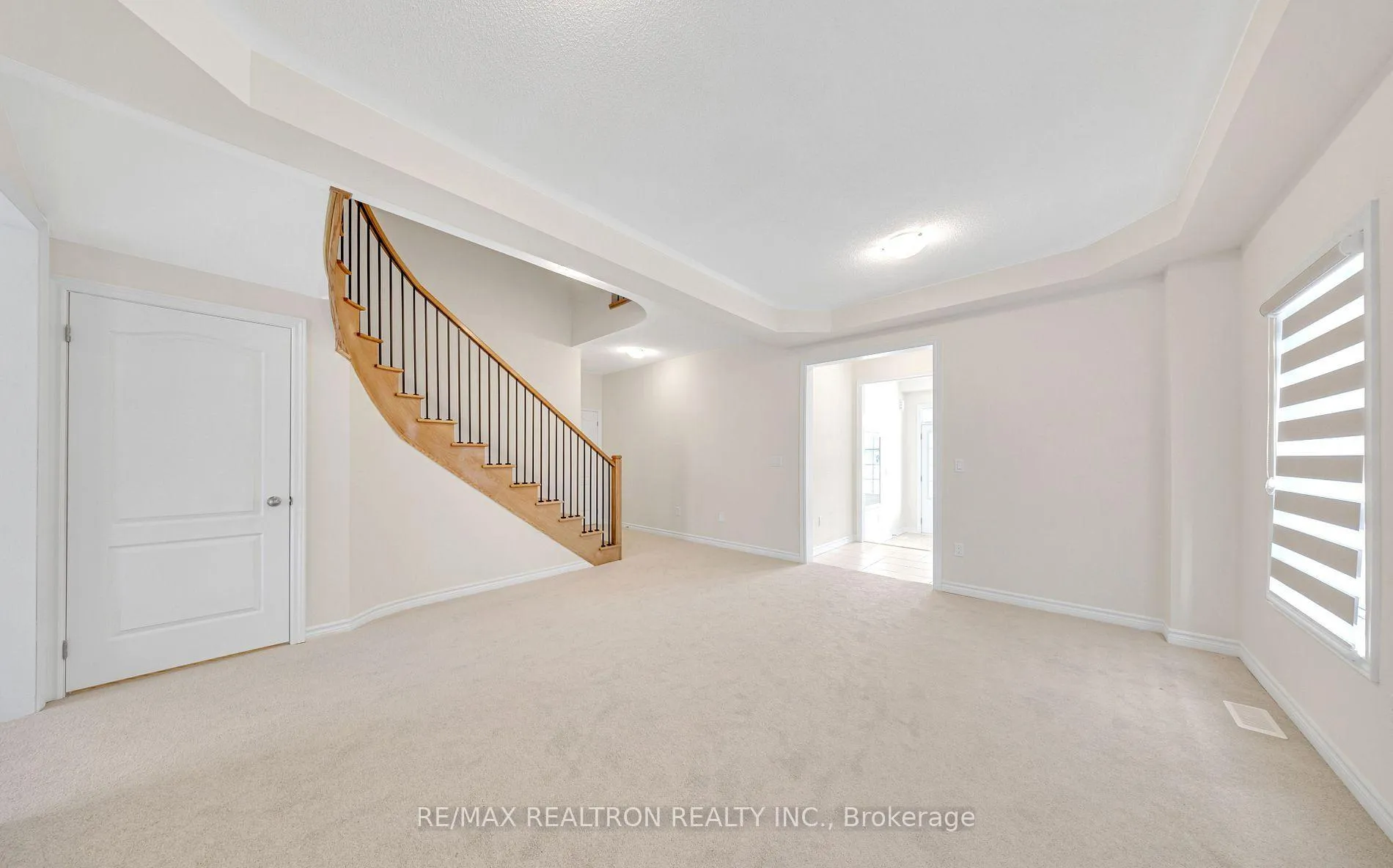 Photo 8 of 126 North Garden Boulevard, Scugog, Port Perry — HOMEH