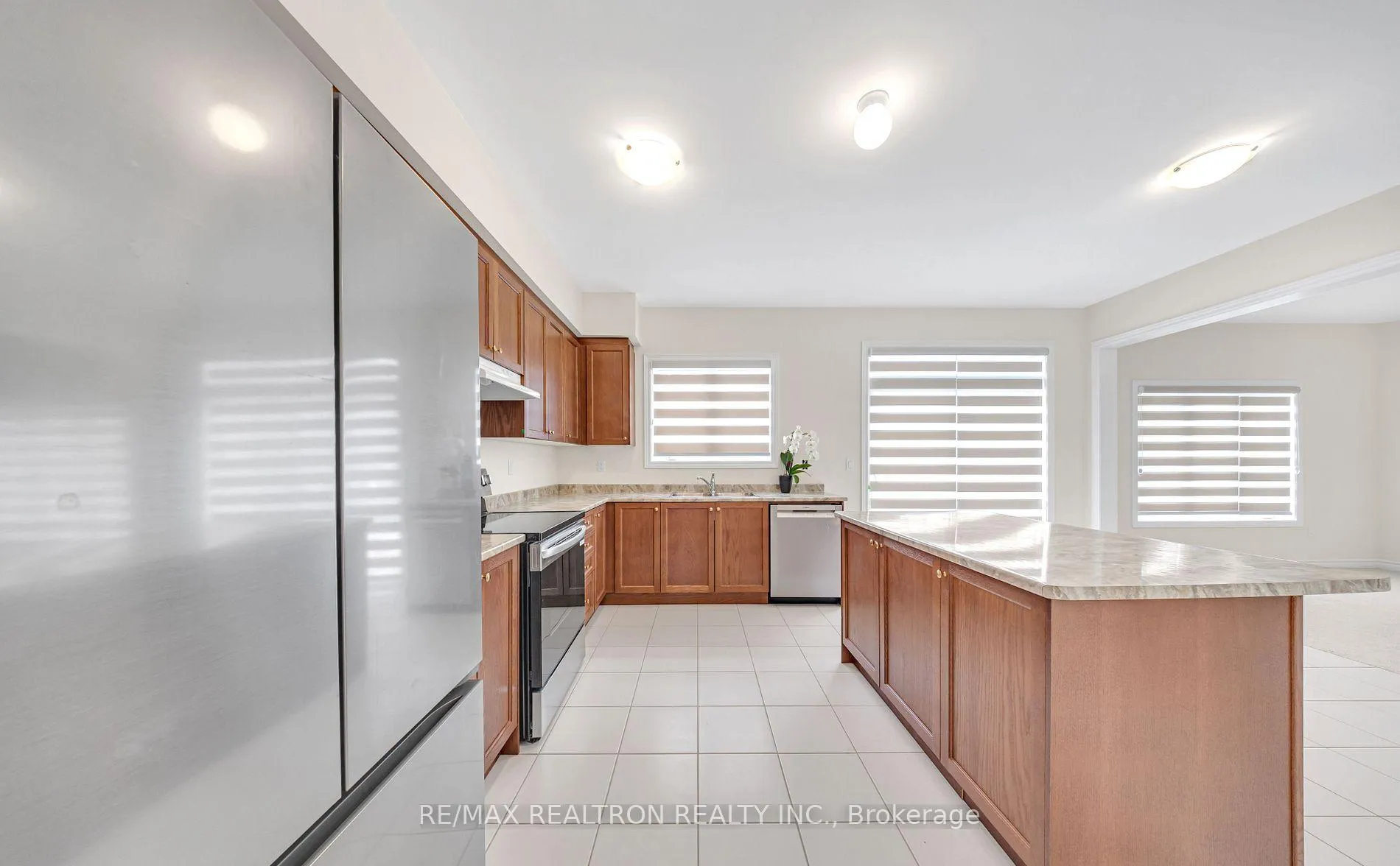 Photo 9 of 126 North Garden Boulevard, Scugog, Port Perry — HOMEH