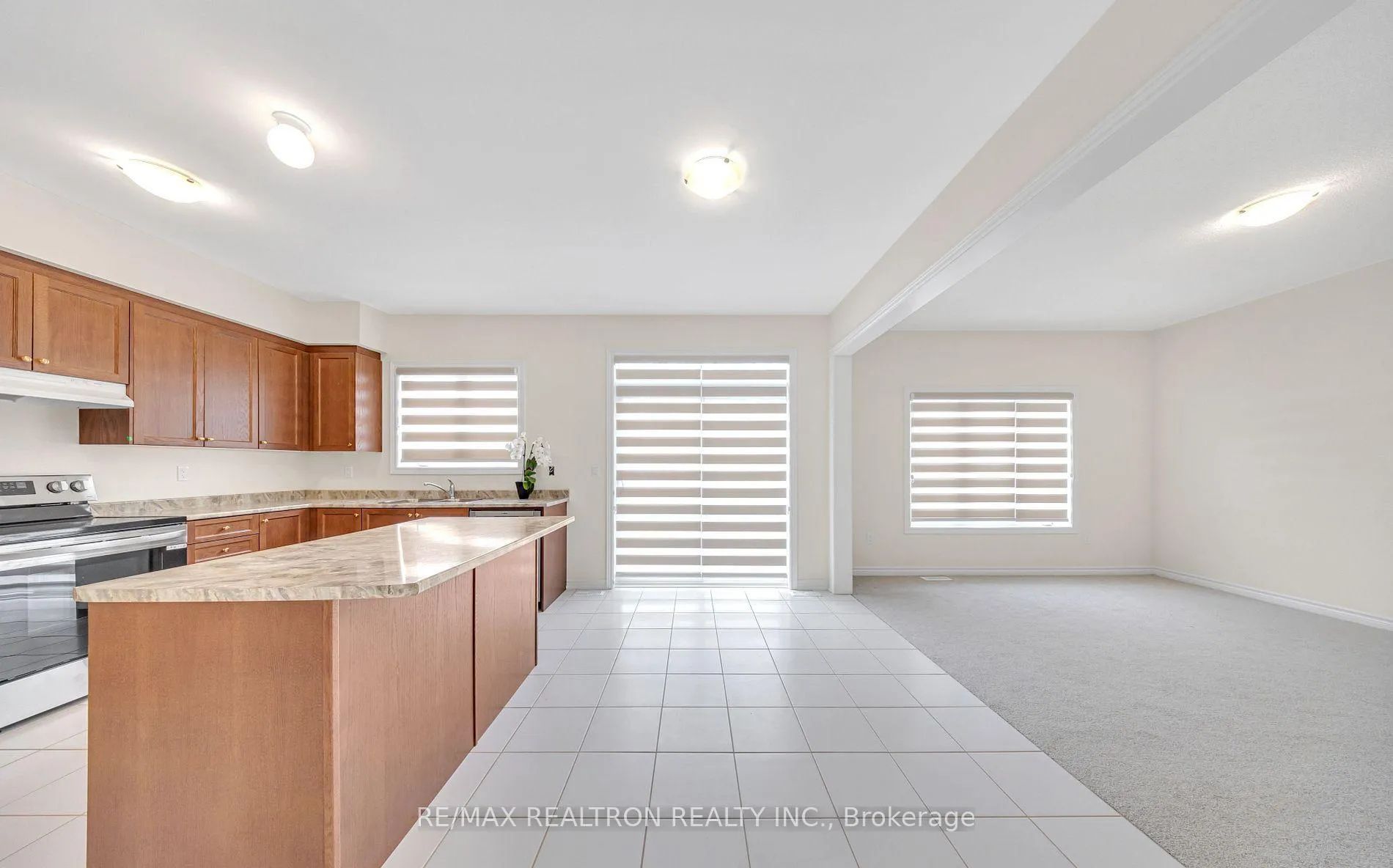 Photo 13 of 126 North Garden Boulevard, Scugog, Port Perry — HOMEH