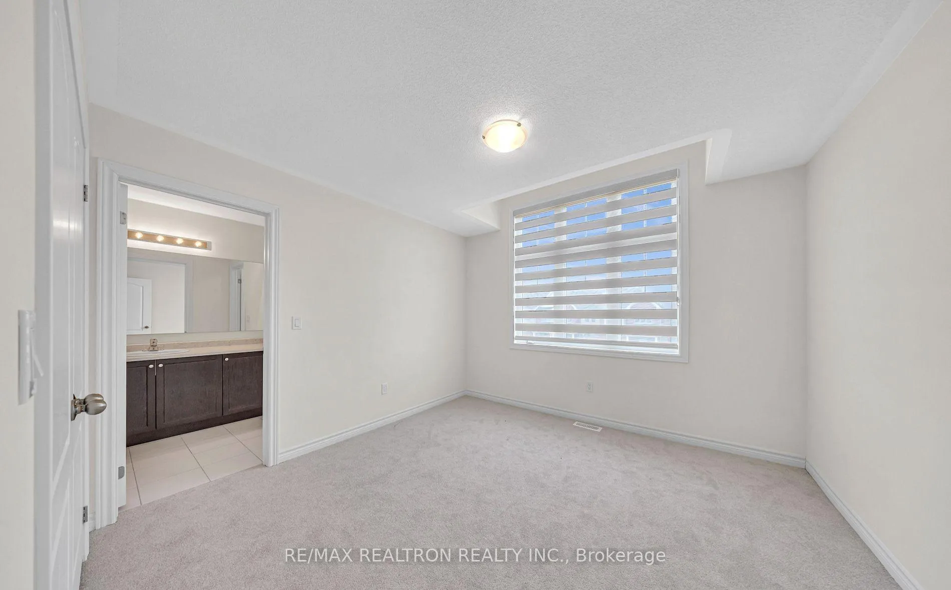 Photo 27 of 126 North Garden Boulevard, Scugog, Port Perry — HOMEH
