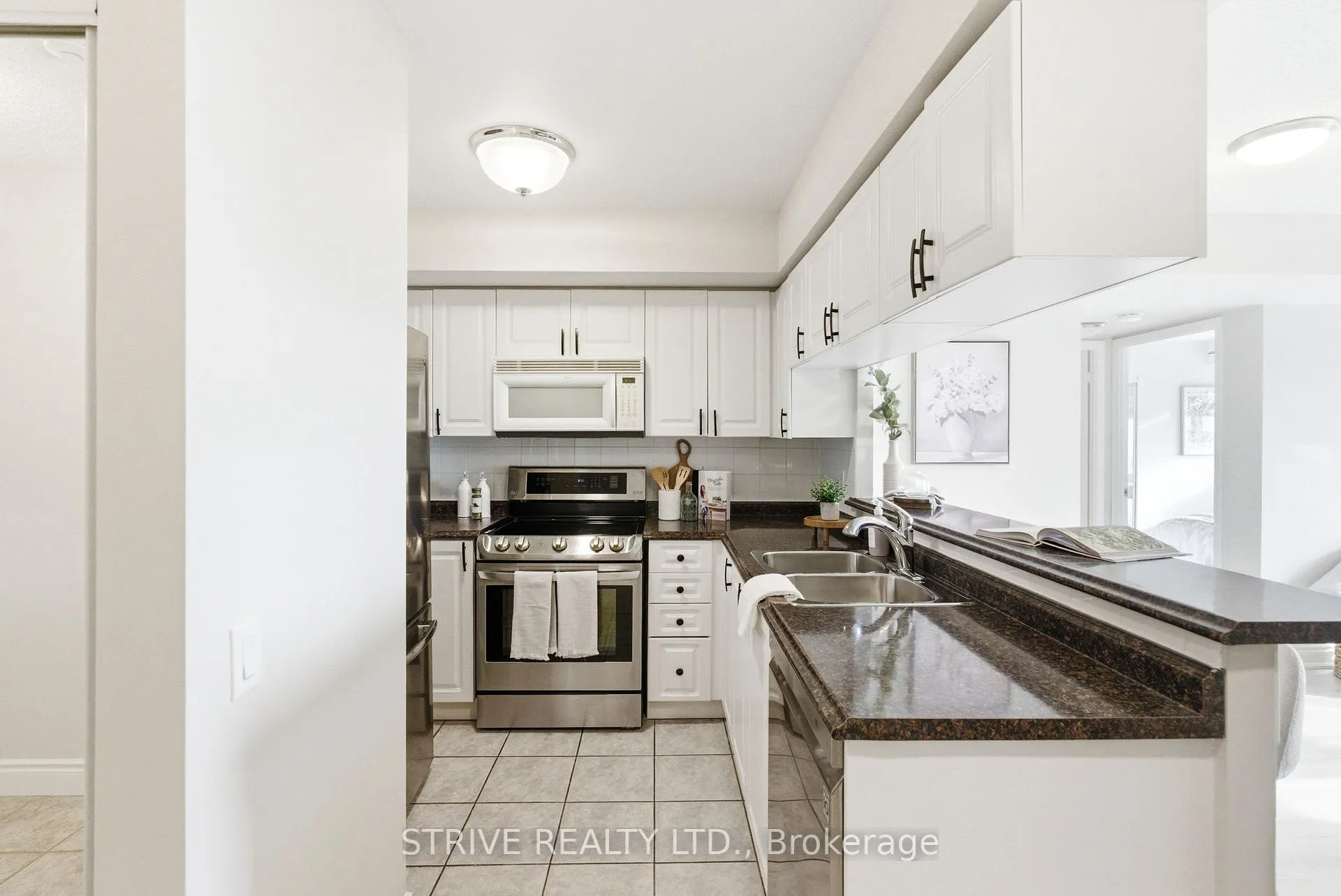 Photo 8 of Unit 1007, 1200 The Esplanade Road N, Pickering, Town Centre — HOMEH