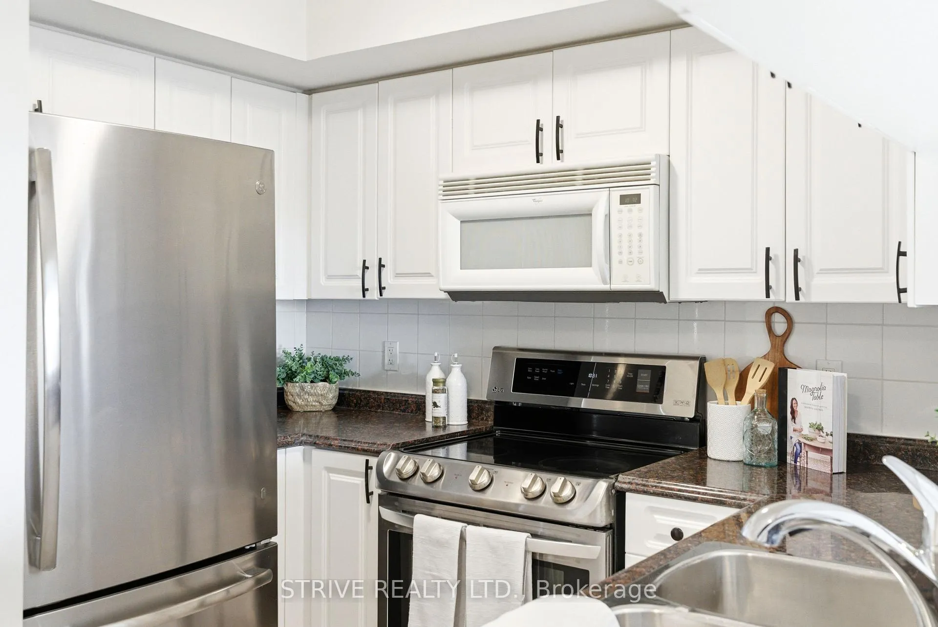 Photo 10 of Unit 1007, 1200 The Esplanade Road N, Pickering, Town Centre — HOMEH