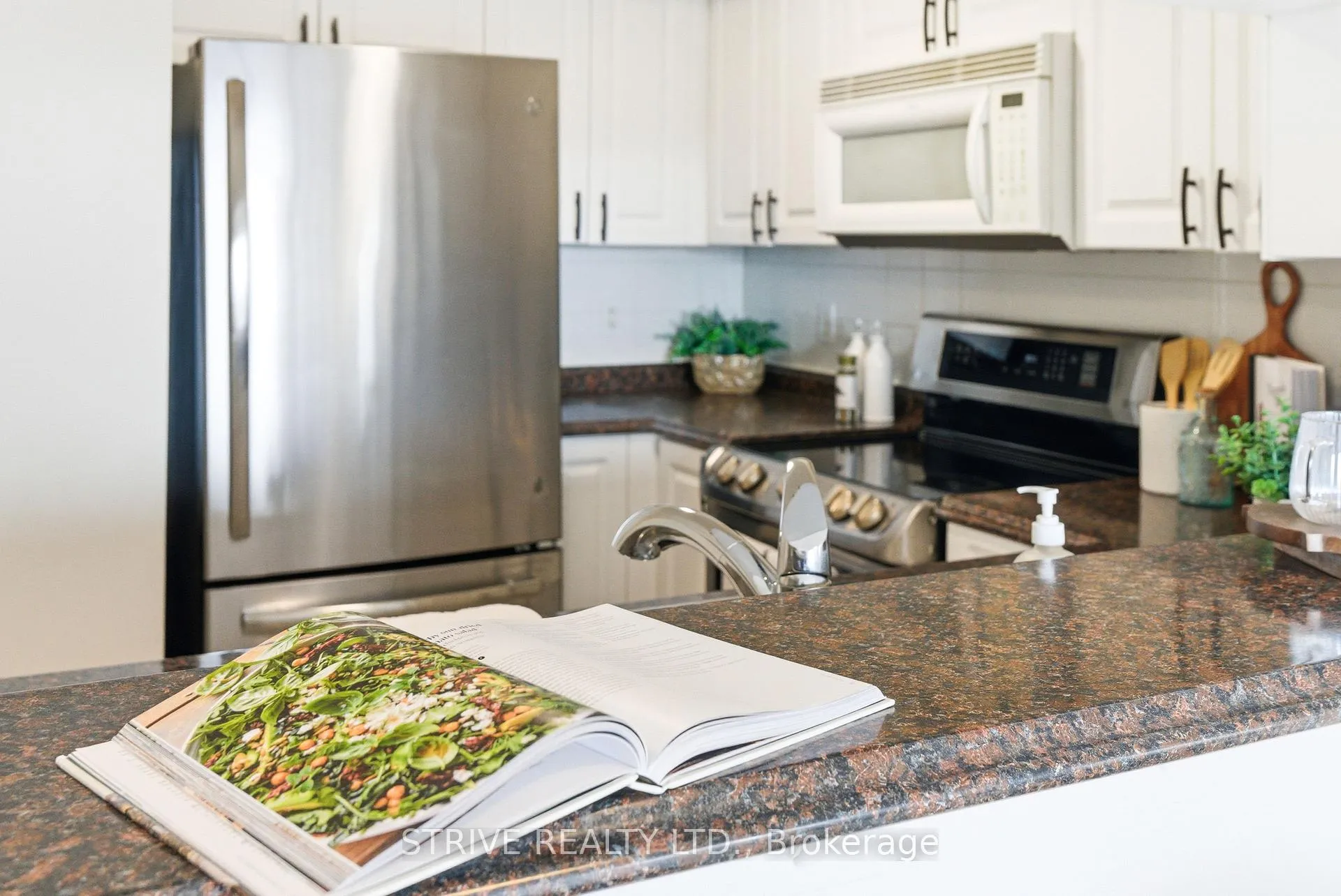 Photo 11 of Unit 1007, 1200 The Esplanade Road N, Pickering, Town Centre — HOMEH