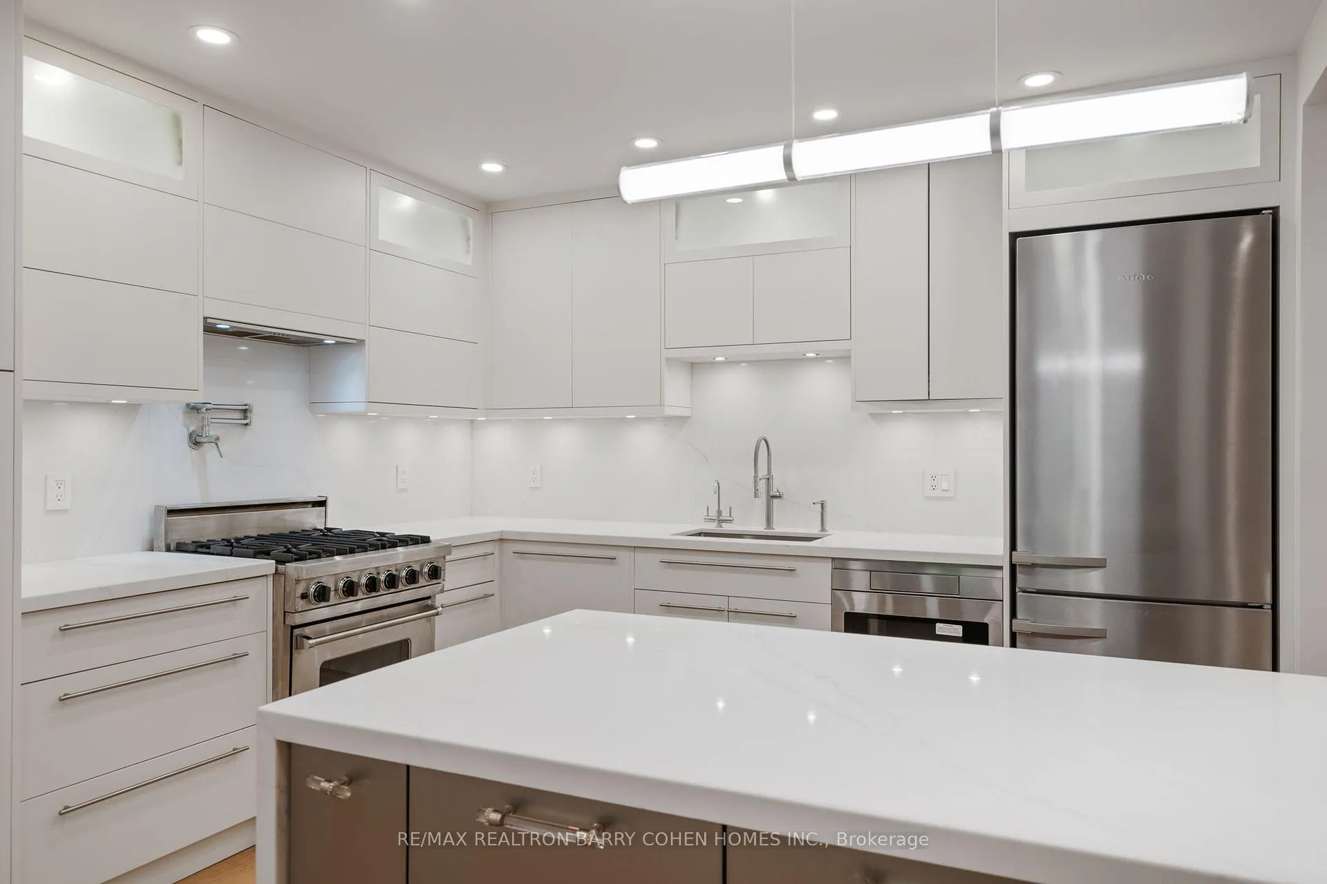 Photo 12 of 9 Gilgorm Road, Toronto, Forest Hill North — HOMEH