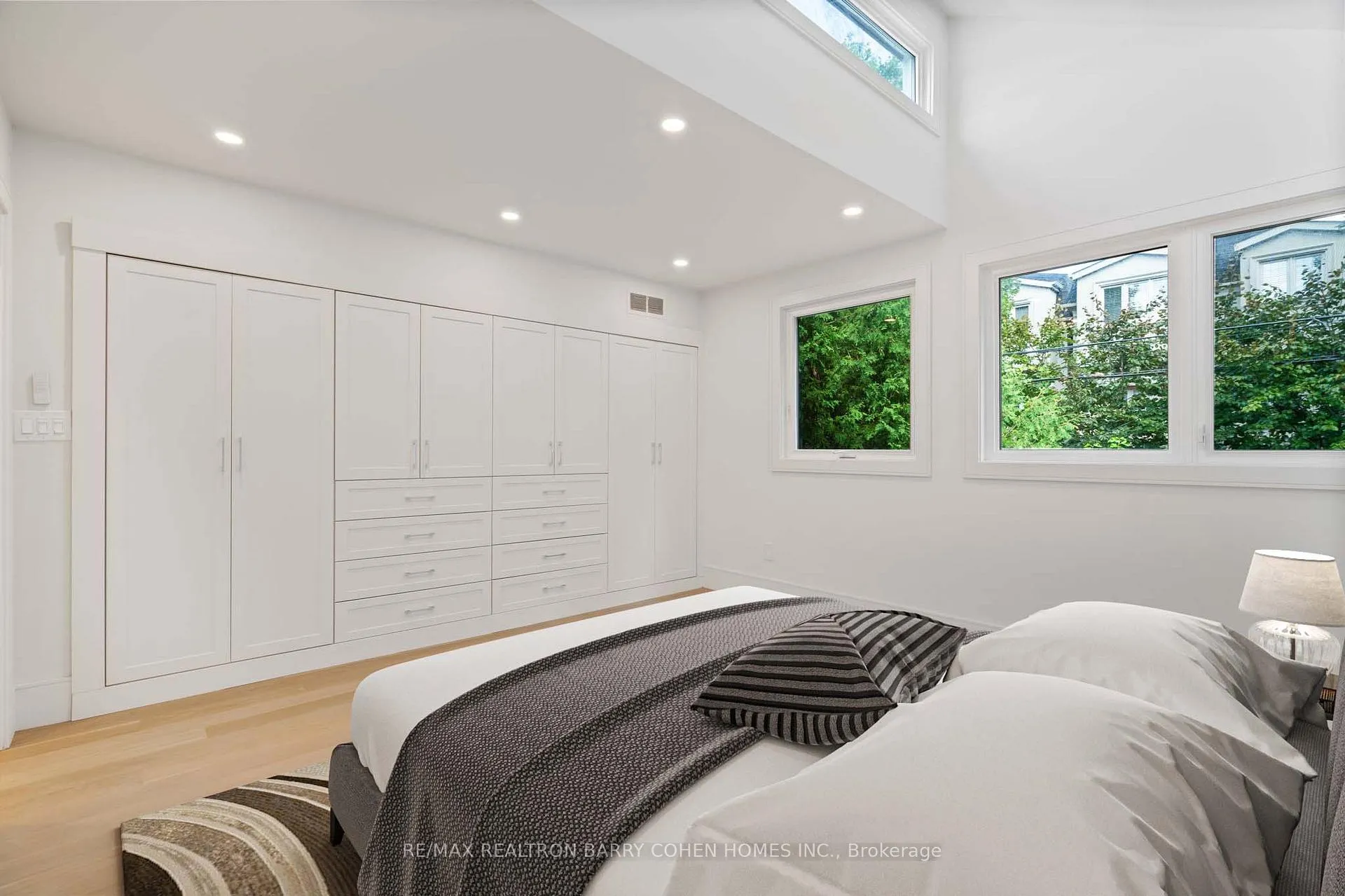 Photo 18 of 9 Gilgorm Road, Toronto, Forest Hill North — HOMEH