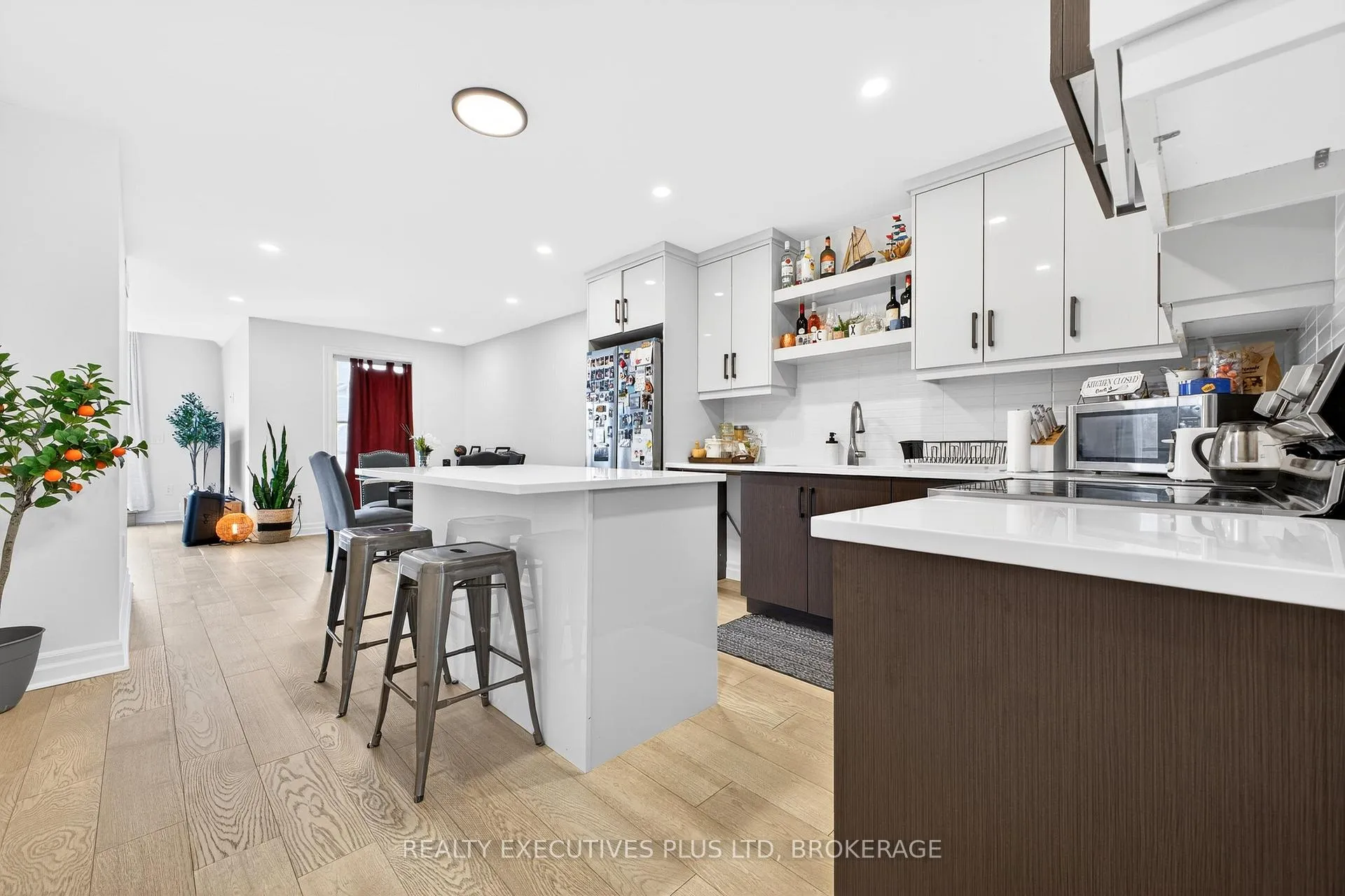 Photo 21 of 7446 Parkside Road, Niagara Falls, Brown — HOMEH