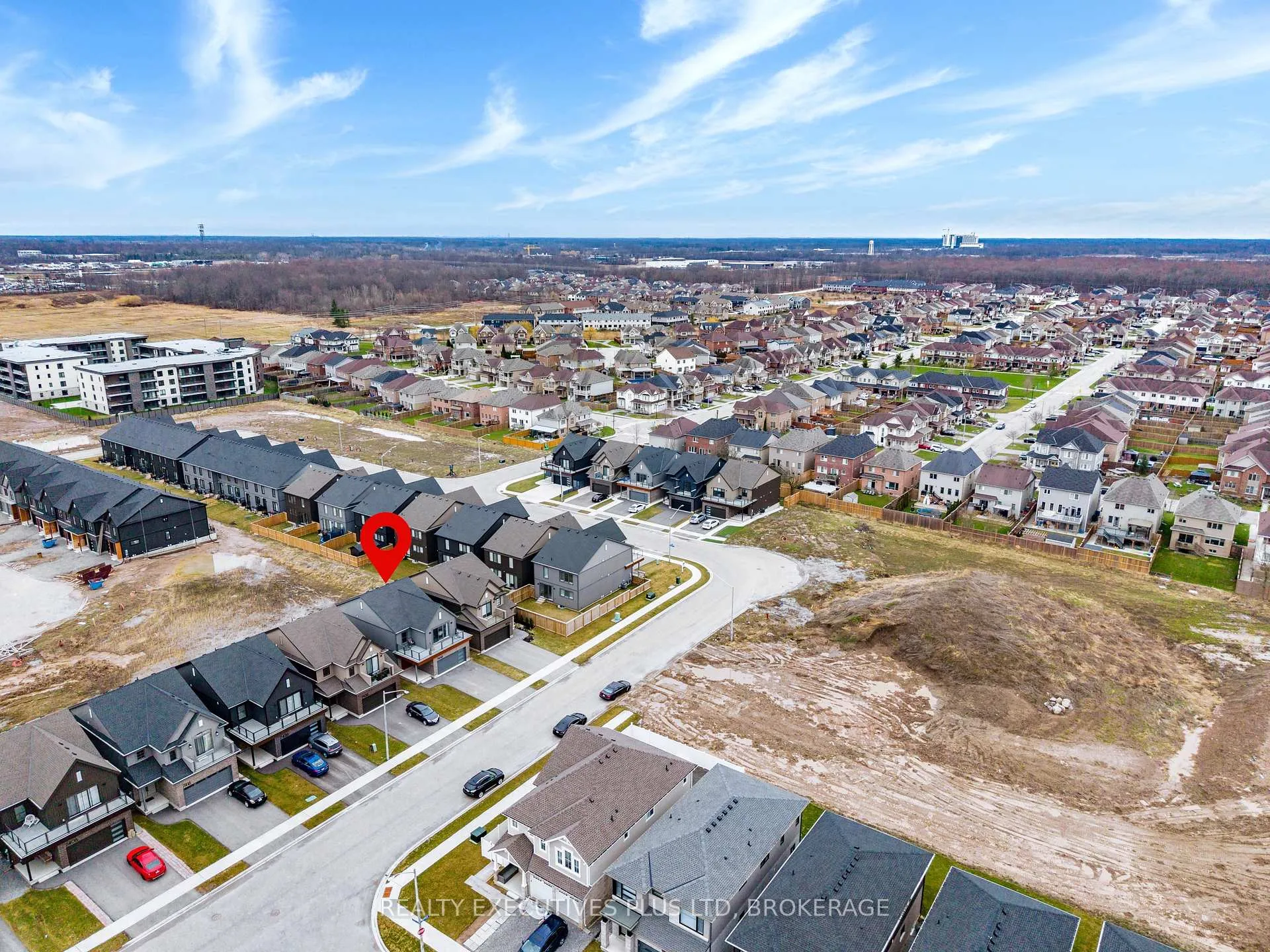 Photo 41 of 7446 Parkside Road, Niagara Falls, Brown — HOMEH