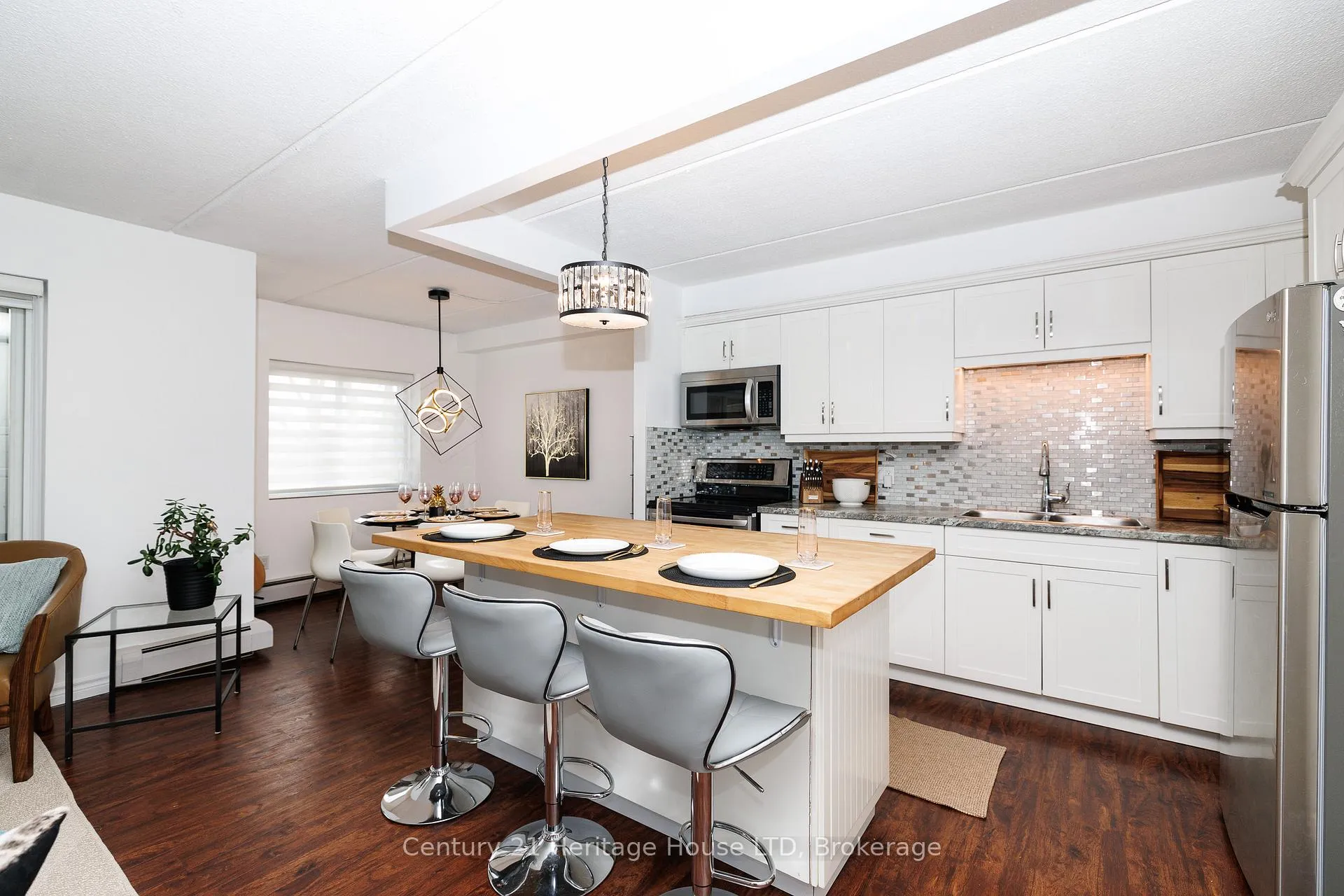 Photo 2 of Unit 307, 6 Westlake Lane, St. Catharines, Lakeport — HOMEH