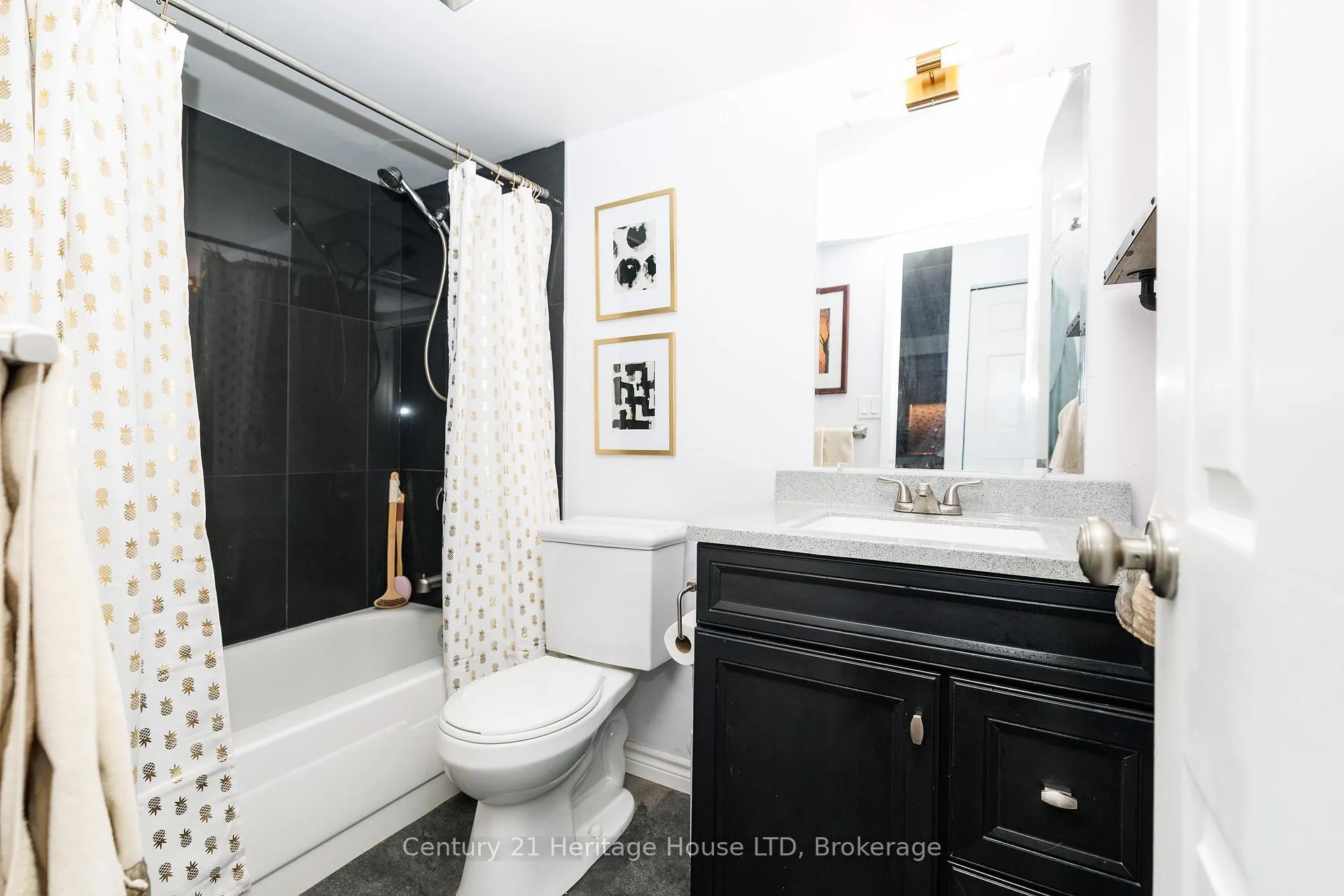 Photo 11 of Unit 307, 6 Westlake Lane, St. Catharines, Lakeport — HOMEH