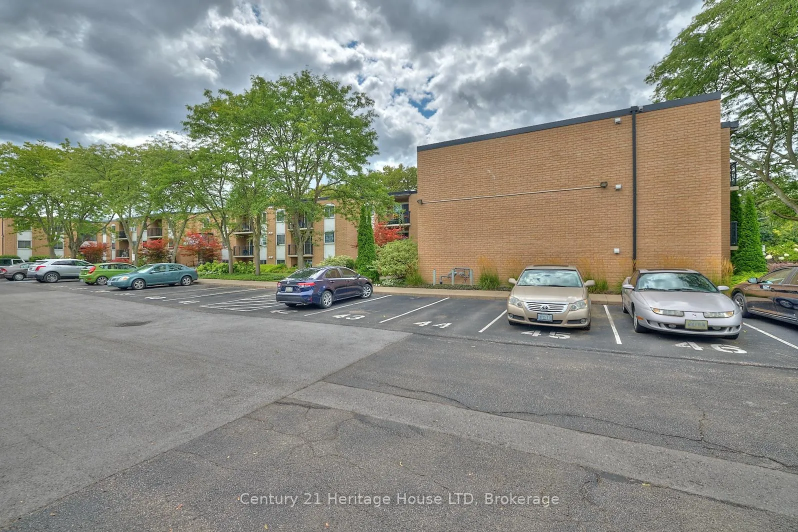 Photo 32 of Unit 307, 6 Westlake Lane, St. Catharines, Lakeport — HOMEH