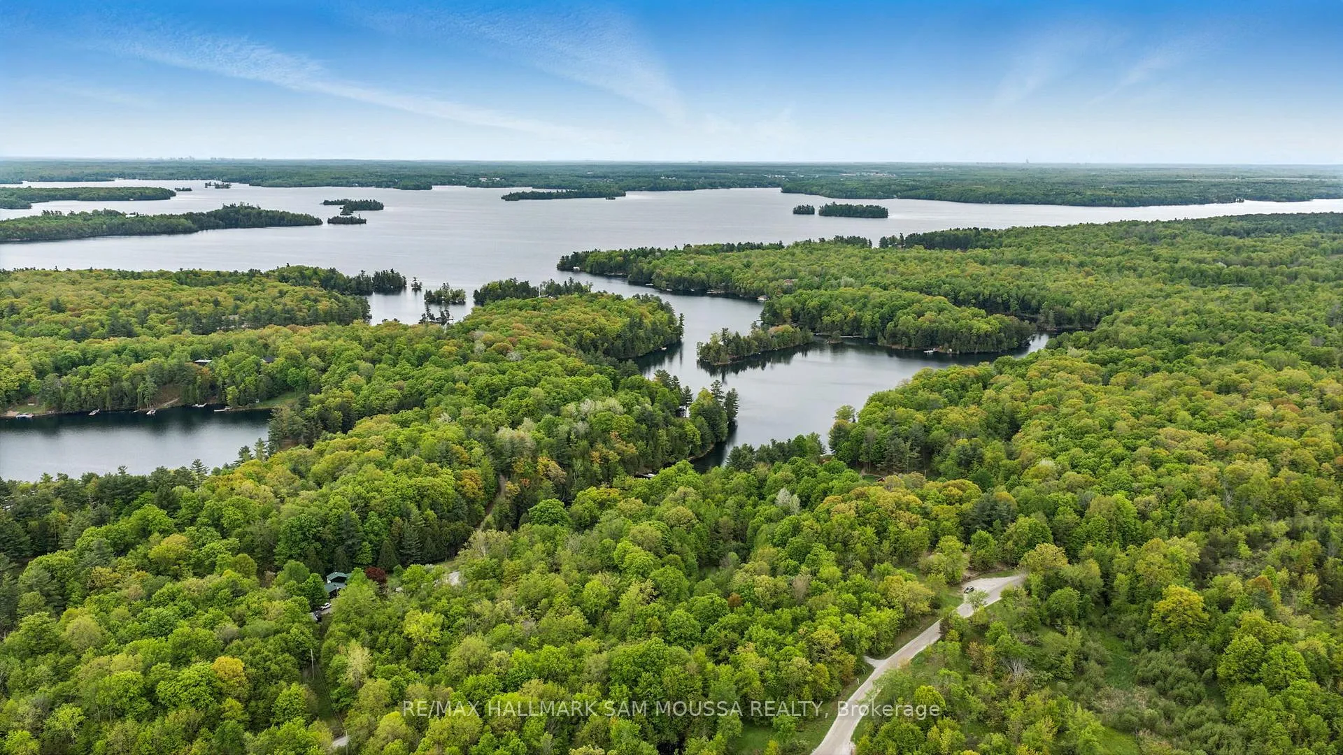 Photo 3 of 525 Miner's Point Drive, Tay Valley, Bathurst/Burgess & Sherbrooke (North Burgess) Twp — HOMEH