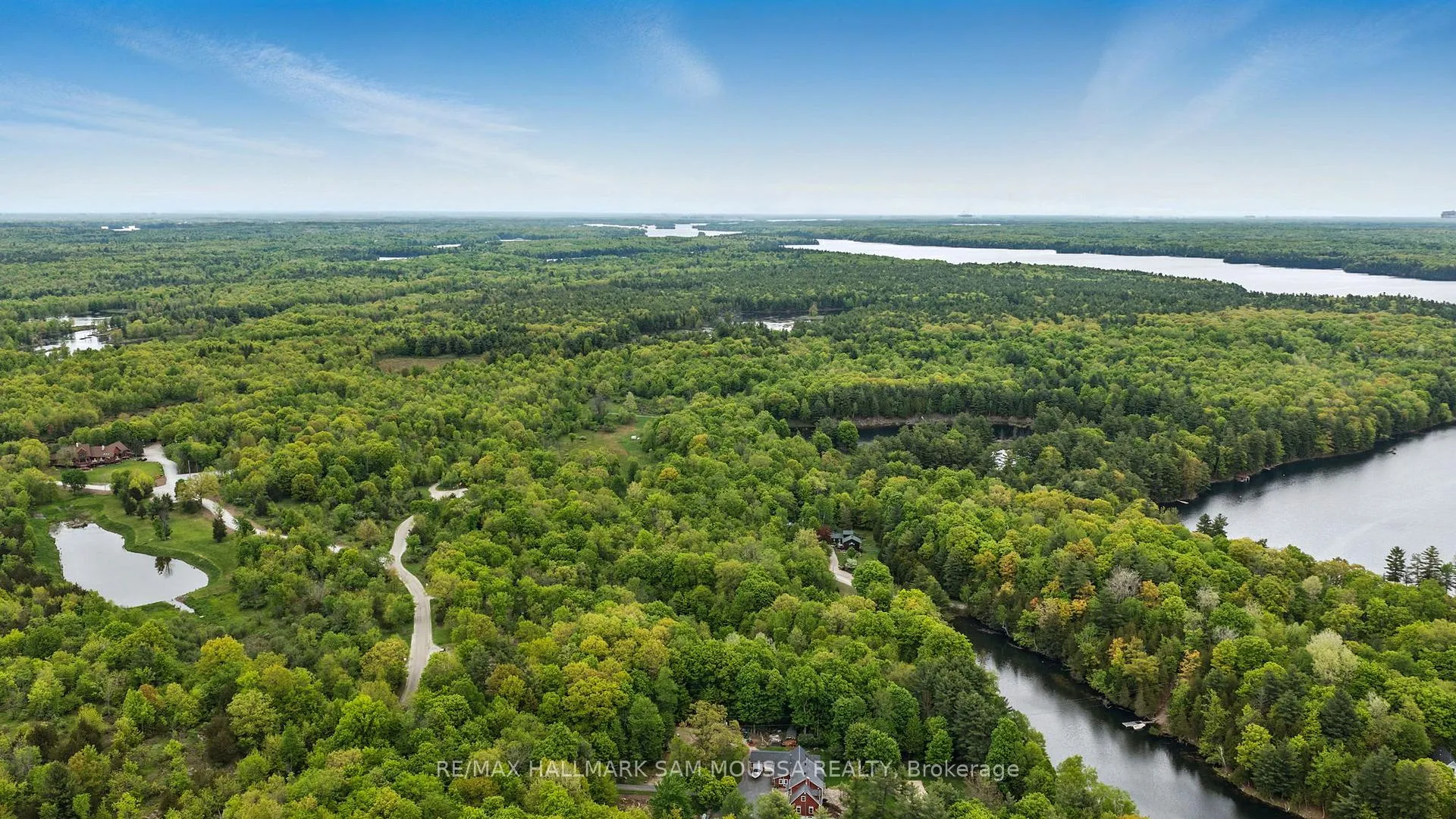 Photo 5 of 525 Miner's Point Drive, Tay Valley, Bathurst/Burgess & Sherbrooke (North Burgess) Twp — HOMEH