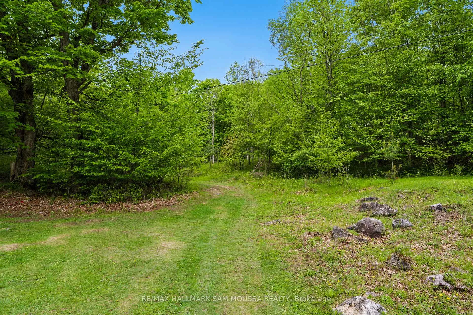 Photo 11 of 525 Miner's Point Drive, Tay Valley, Bathurst/Burgess & Sherbrooke (North Burgess) Twp — HOMEH