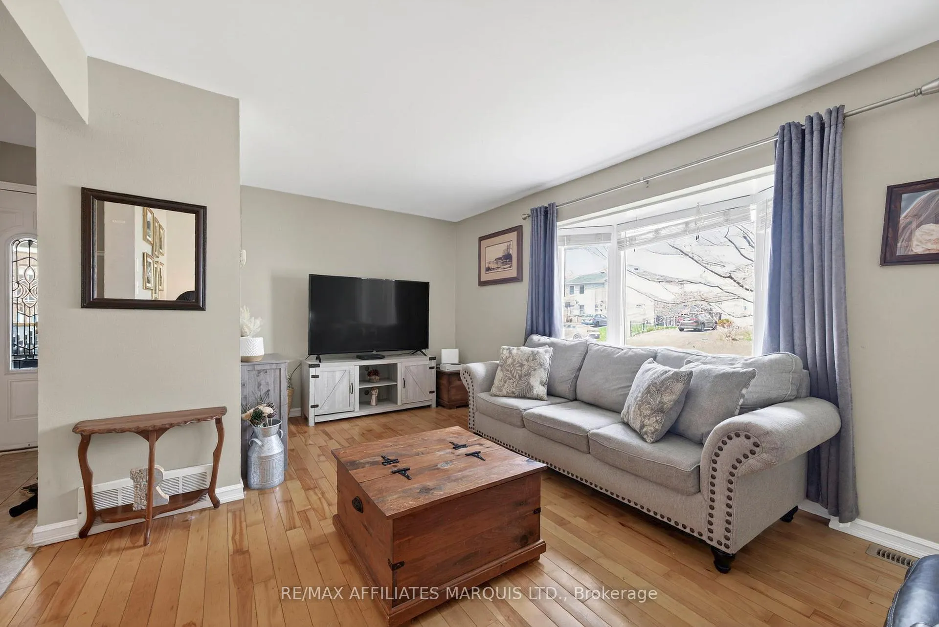 Photo 5 of 2122 Tollgate Road W, Cornwall — HOMEH