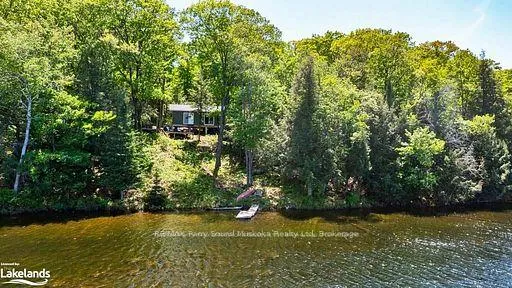 Photo 2 of 60 Hawksview Lane, Seguin — HOMEH