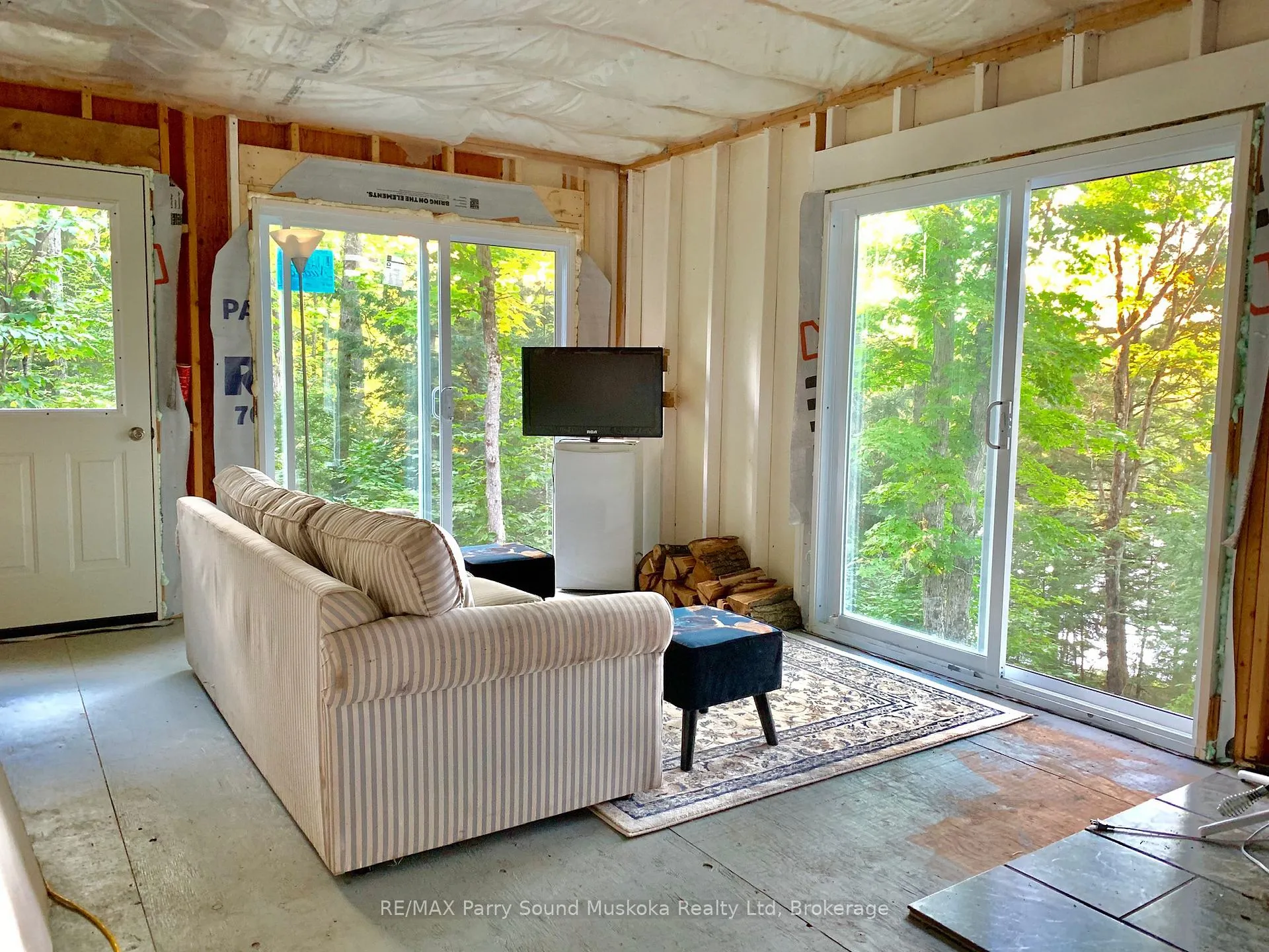 Photo 27 of 60 Hawksview Lane, Seguin — HOMEH