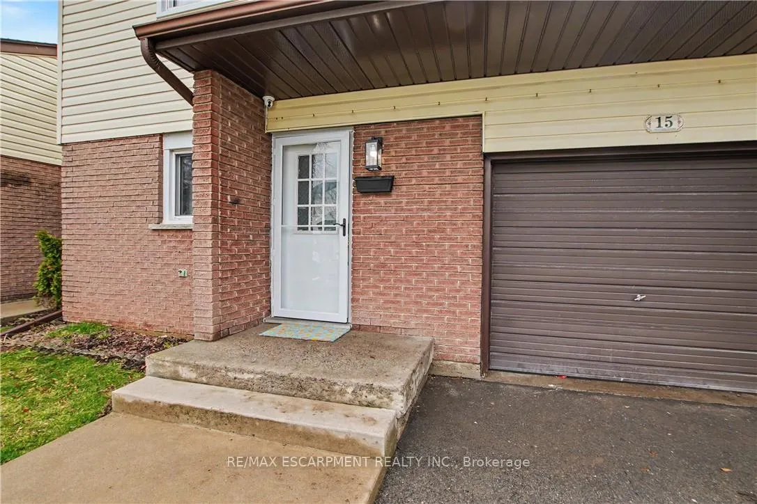 Photo 4 of Unit 15, 1190 Upper Ottawa Street, Hamilton, Quinndale — HOMEH
