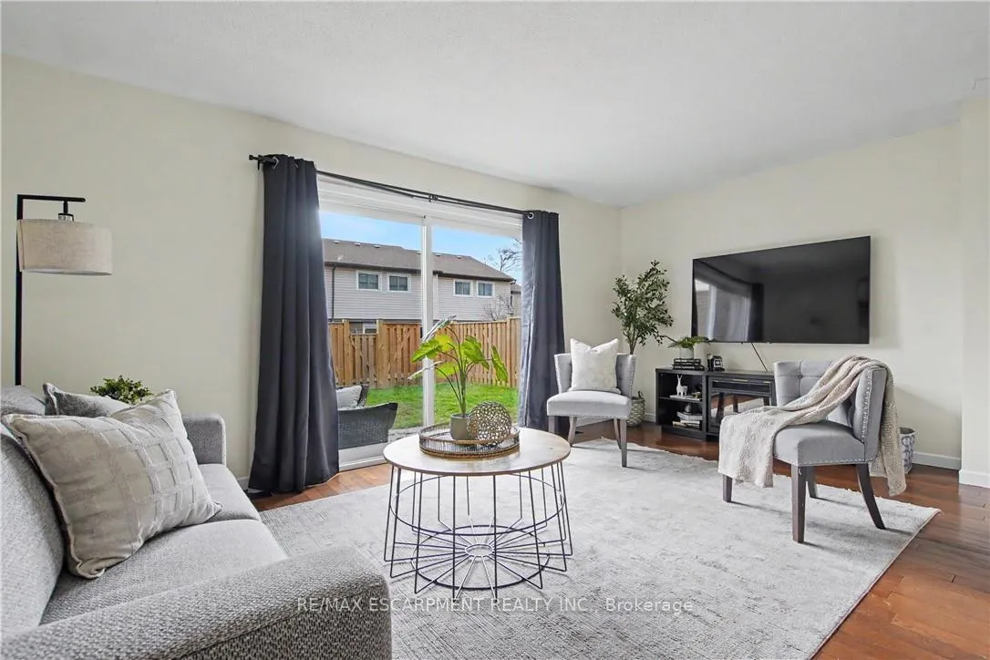 Photo 5 of Unit 15, 1190 Upper Ottawa Street, Hamilton, Quinndale — HOMEH